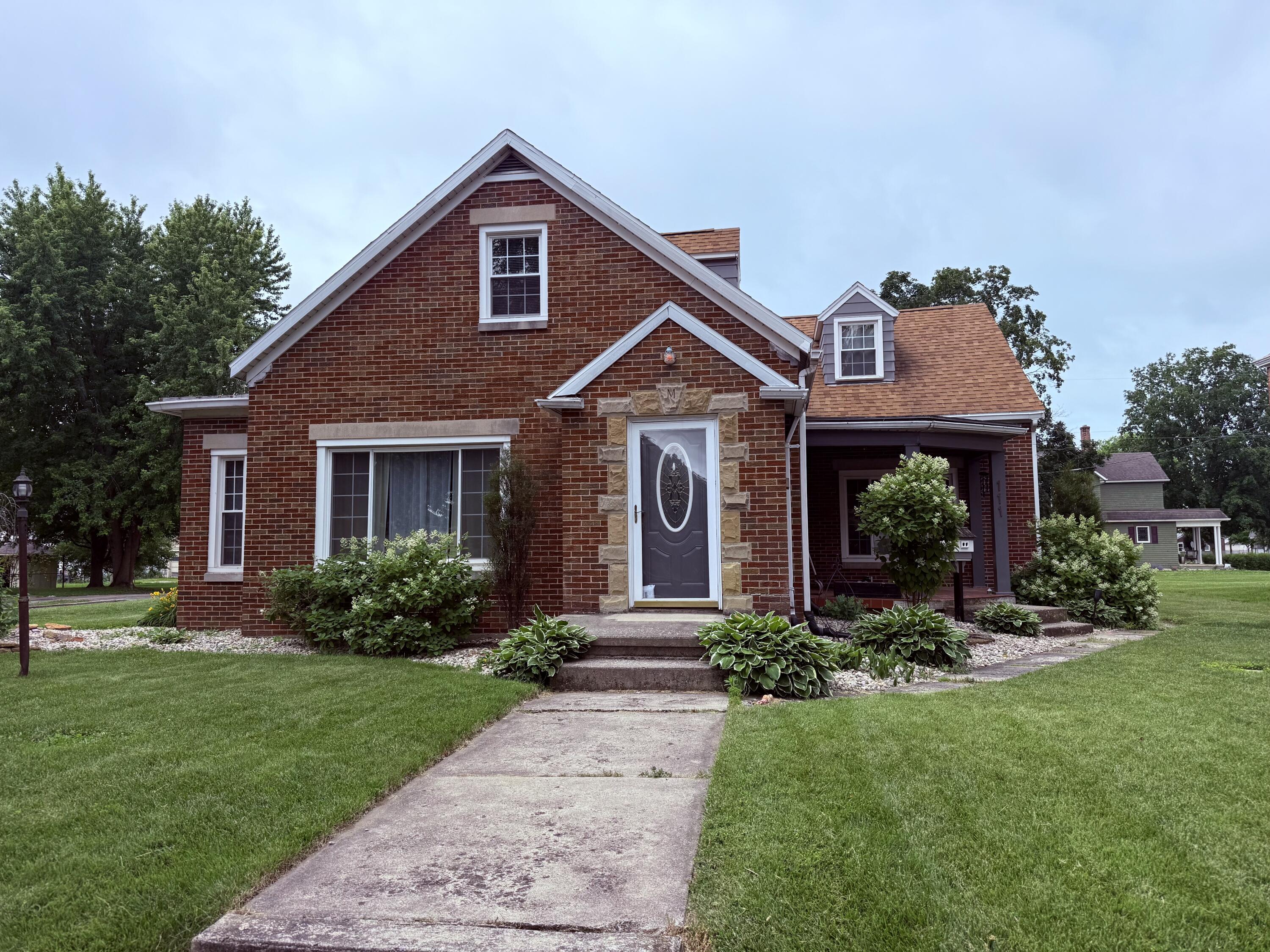 111 S Wayne Street Property Photo 1