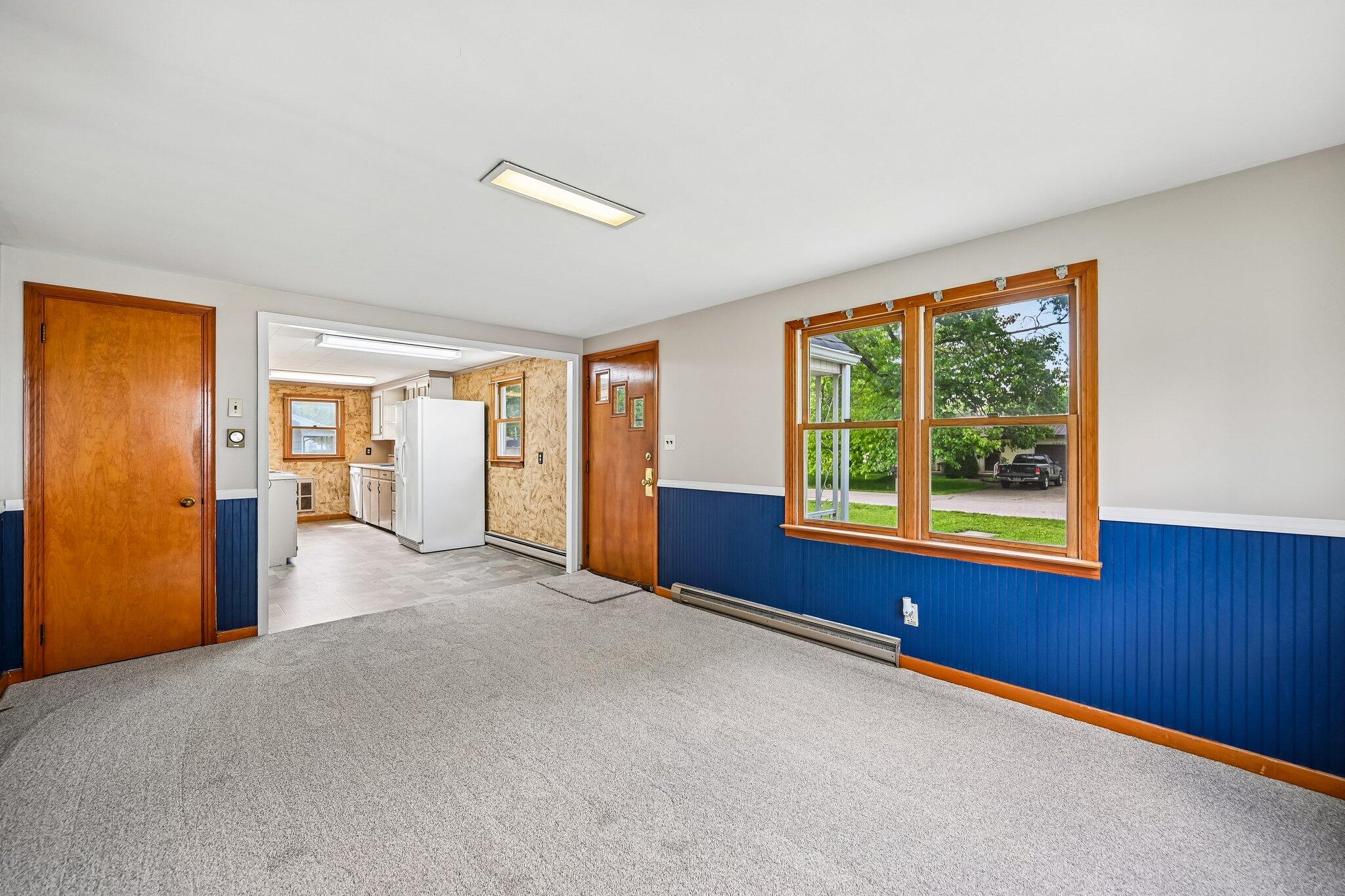 237 Leonard Street Property Photo 8