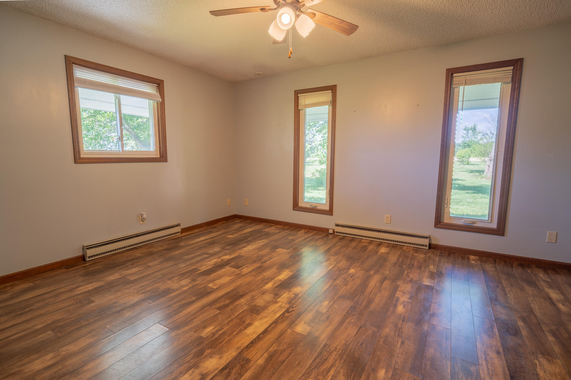 13952 Lochard Road Property Photo 26
