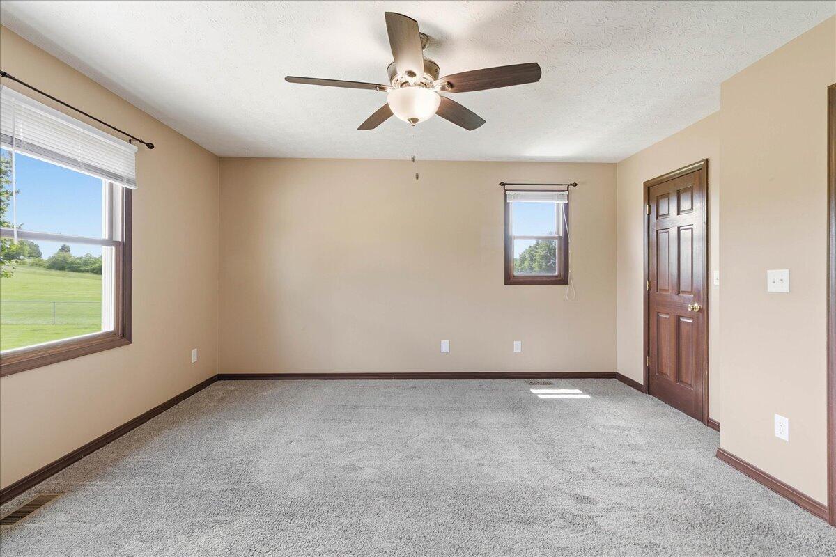 7243 State Route 559 Property Photo 29