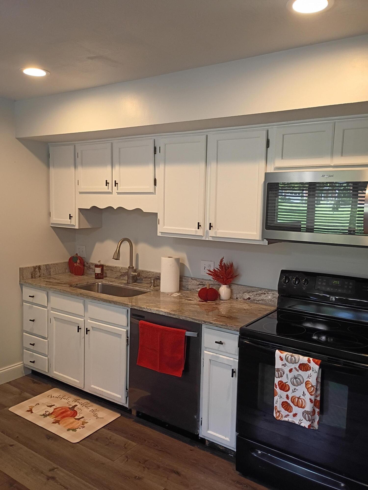 541 Argonne Avenue .. Property Photo 8