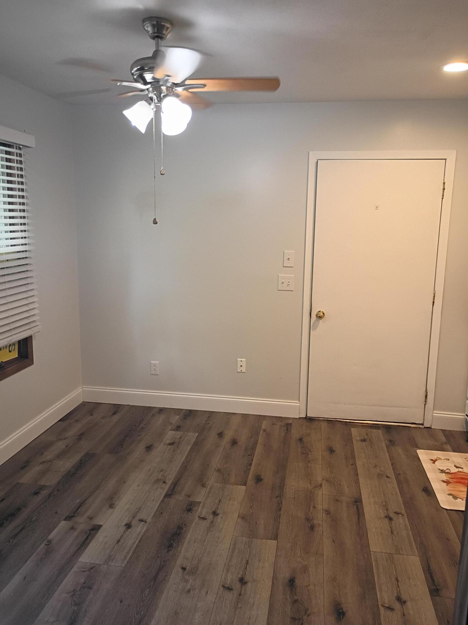 541 Argonne Avenue .. Property Photo 12