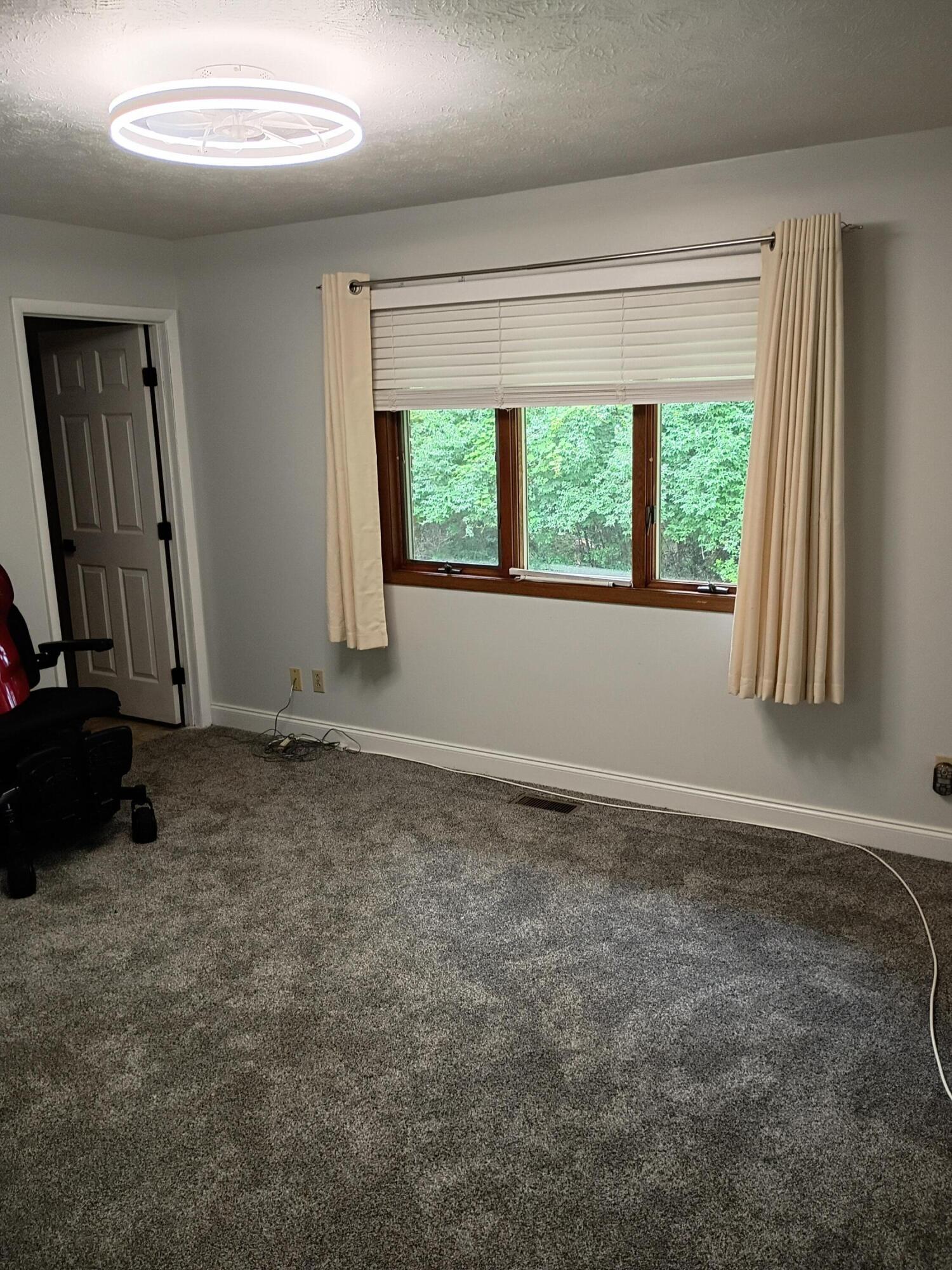 541 Argonne Avenue .. Property Photo 19