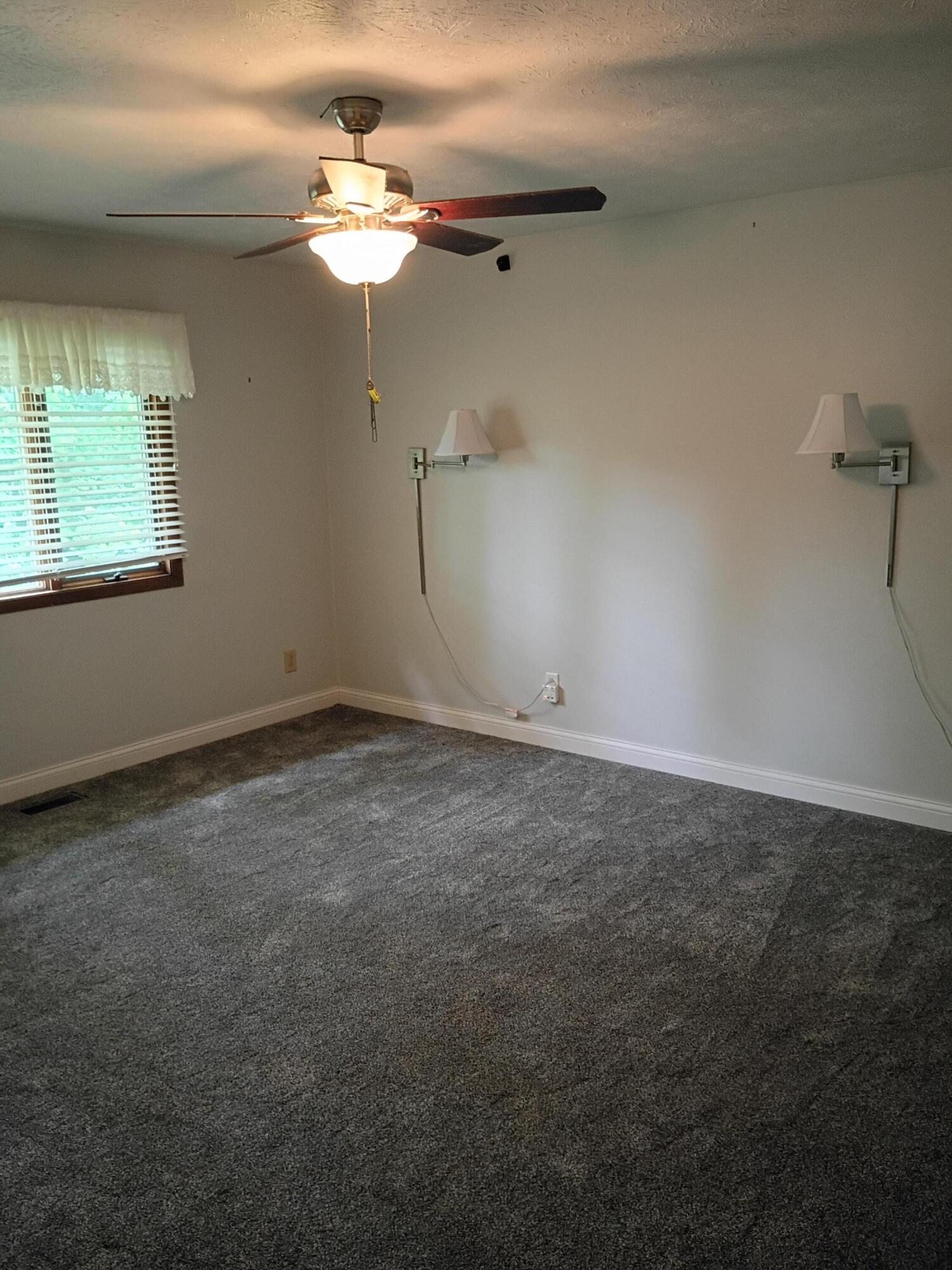 541 Argonne Avenue .. Property Photo 22