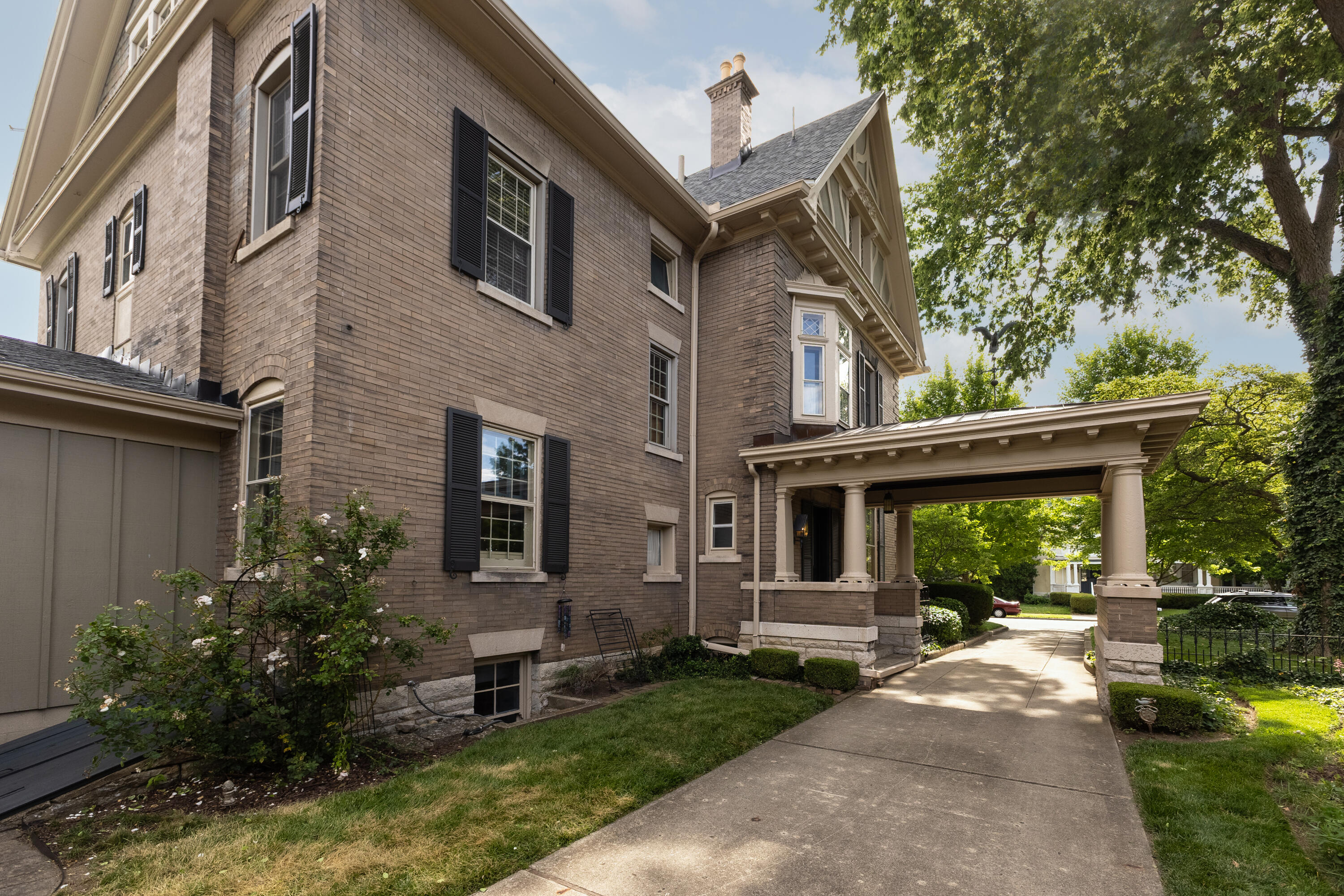 714 N Wayne Street Property Photo 6