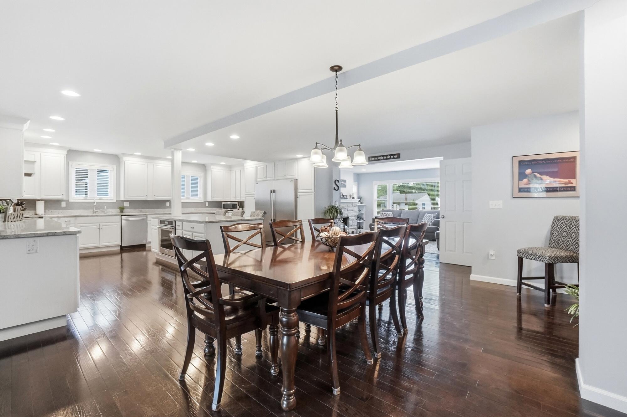505 S Broadmoor Boulevard Property Photo 16