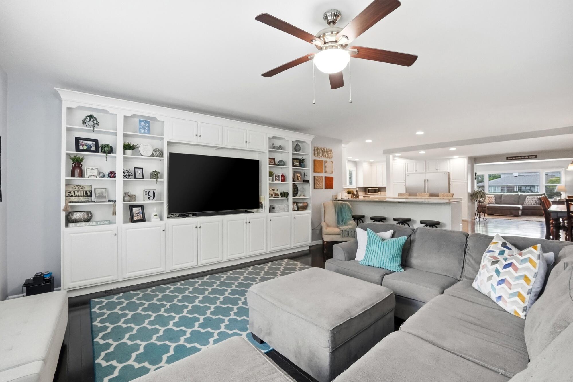 505 S Broadmoor Boulevard Property Photo 18