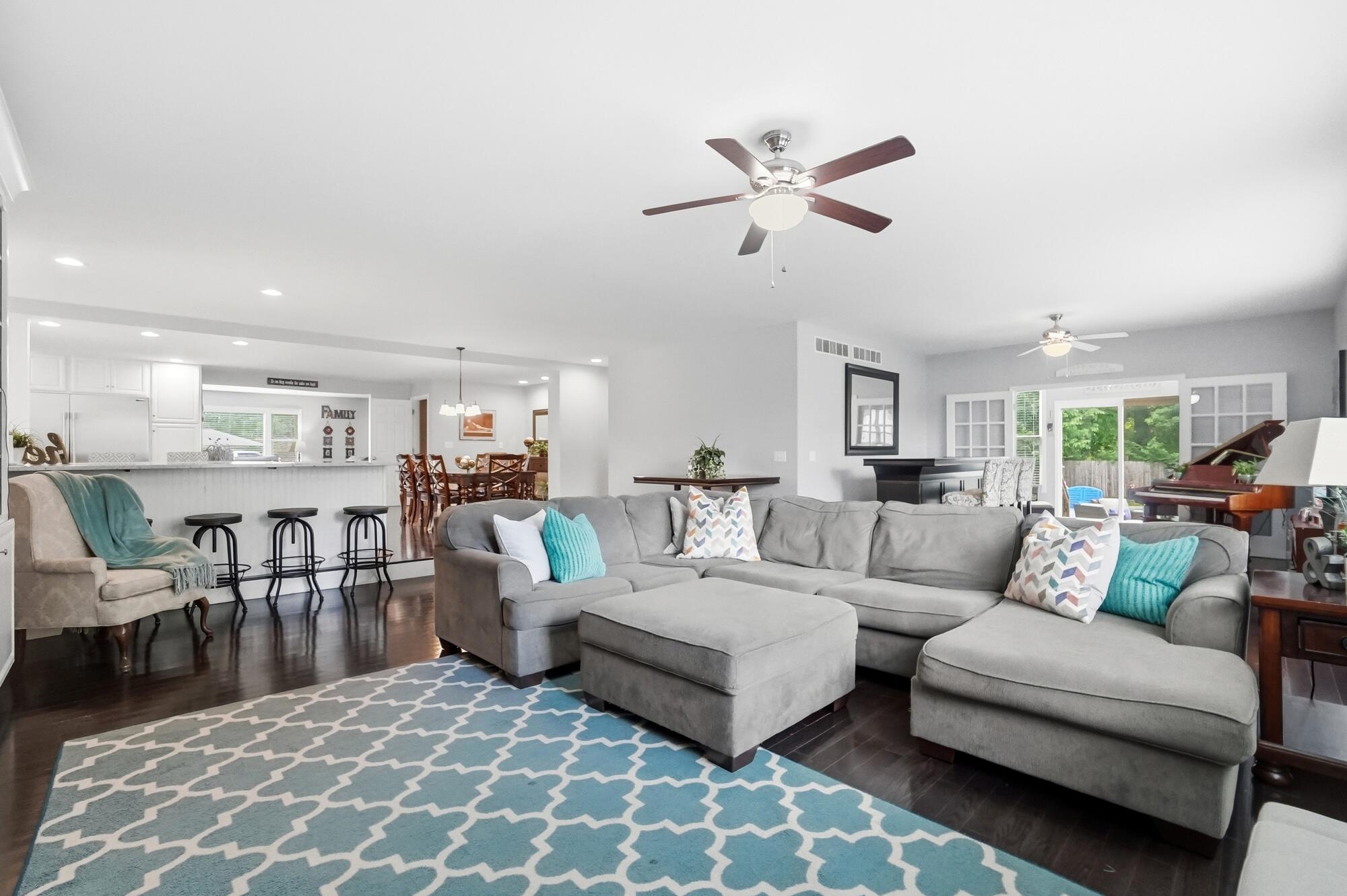 505 S Broadmoor Boulevard Property Photo 19