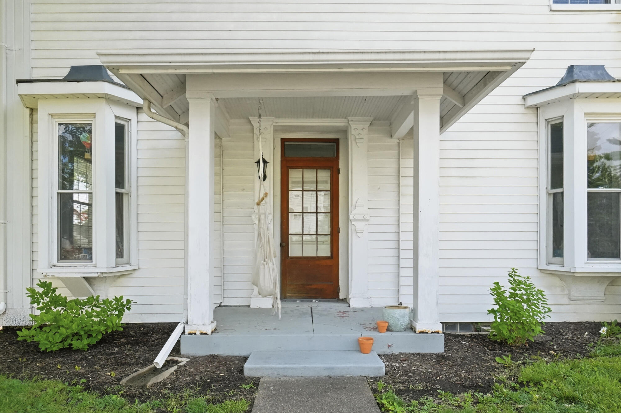 702 E Franklin Street Property Photo 4
