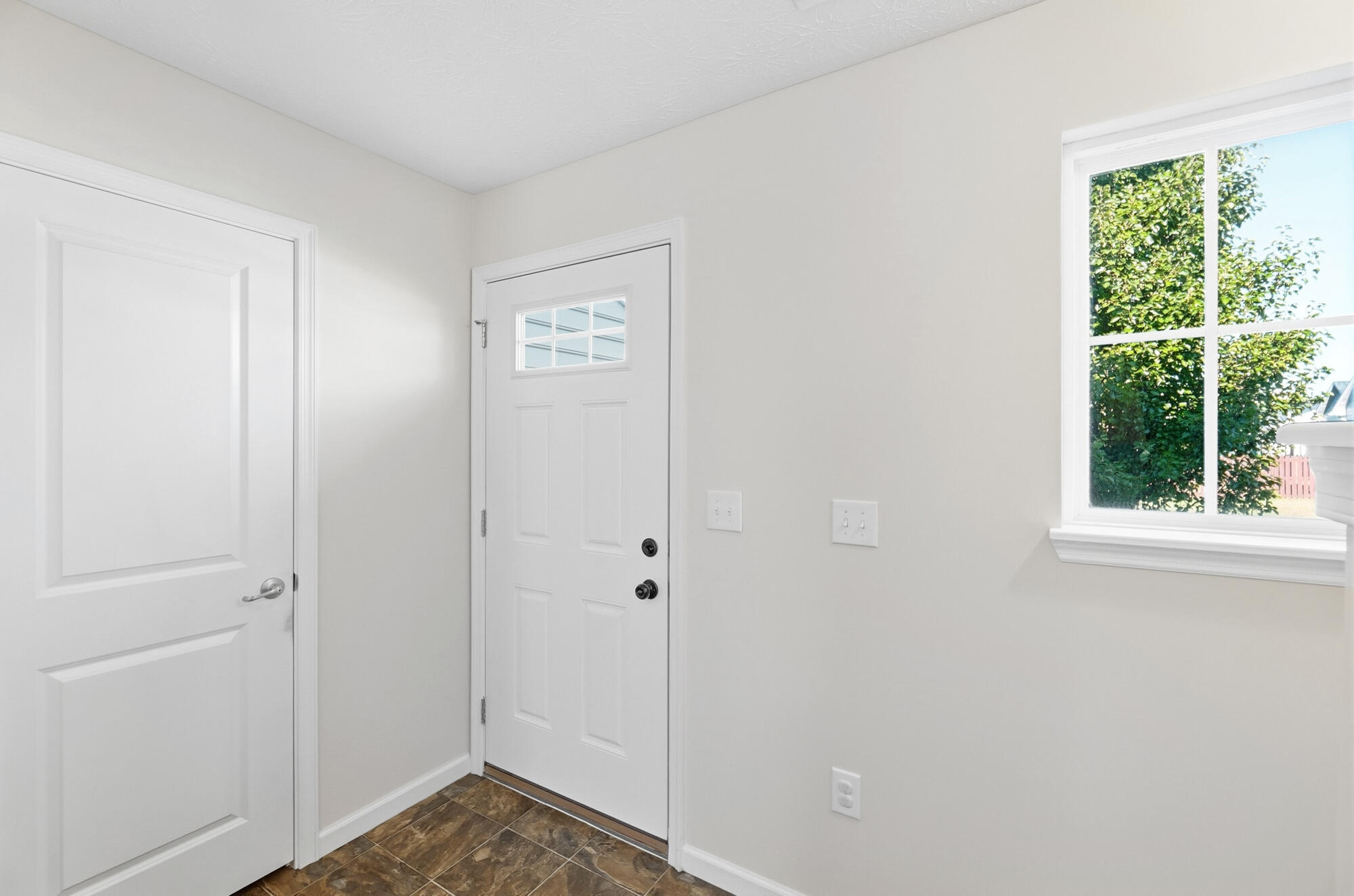 196 Rapids Drive Property Photo 6