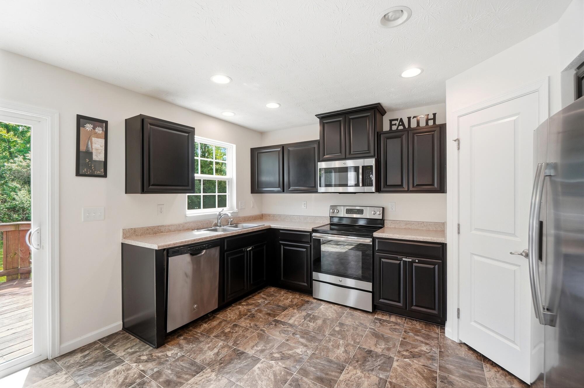 196 Rapids Drive Property Photo 13