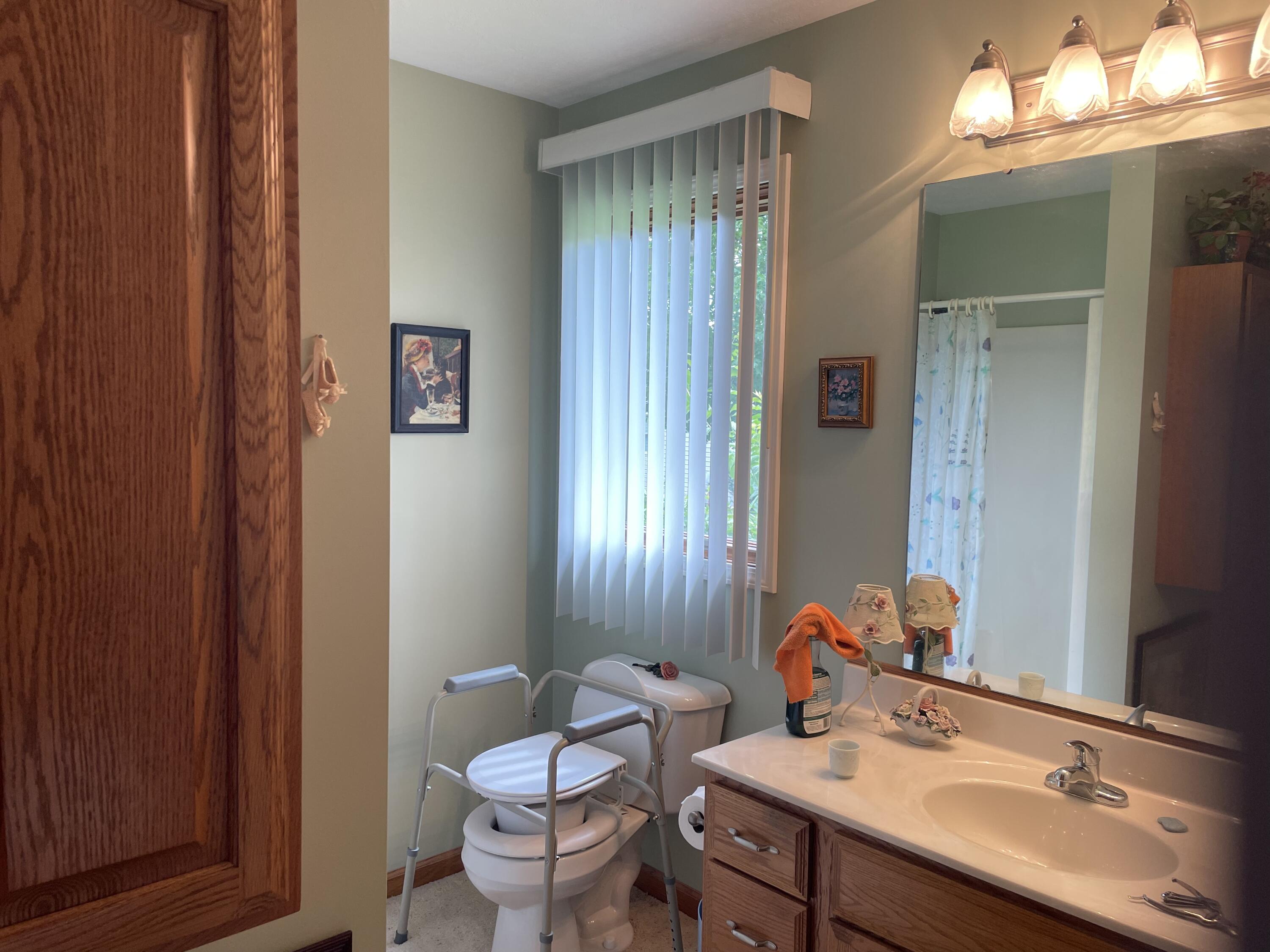 1554 Westlake Drive Property Photo 13