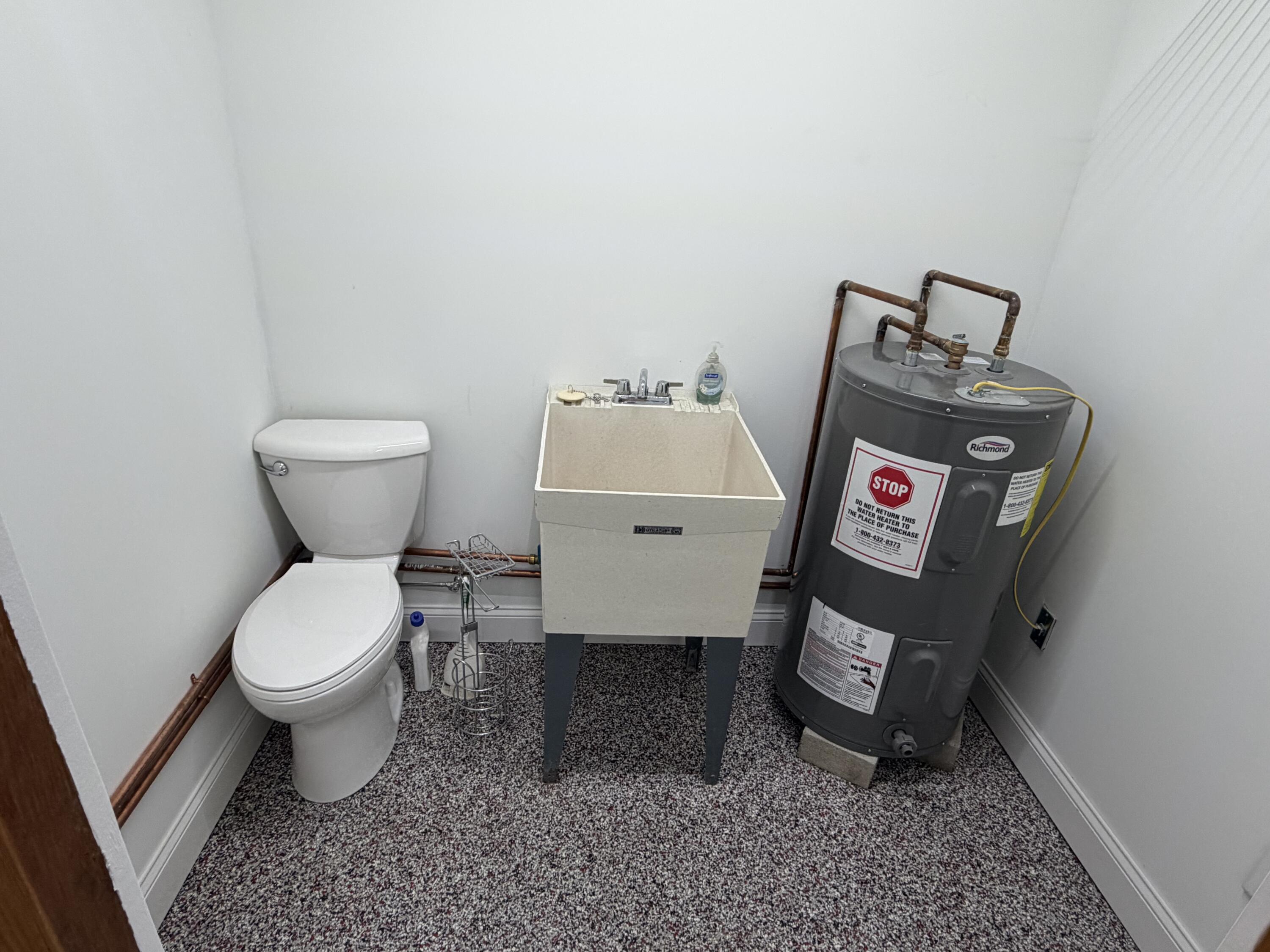 109 S Main Street Property Photo 7
