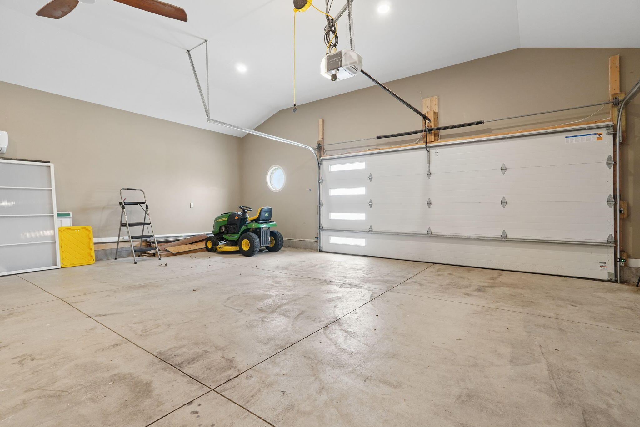 1300 E Choctaw Drive Property Photo 42