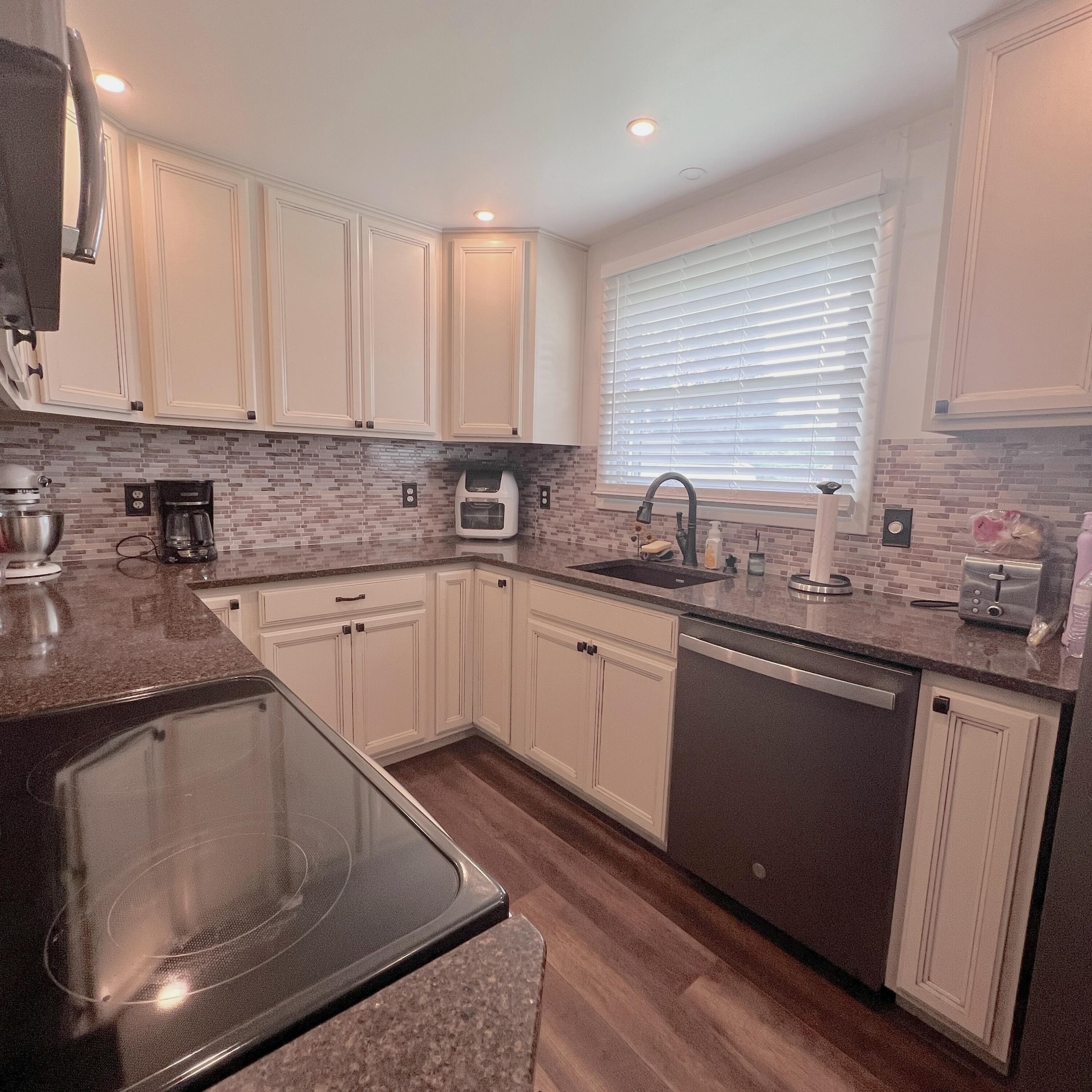4253 Nevada Road Property Photo 2