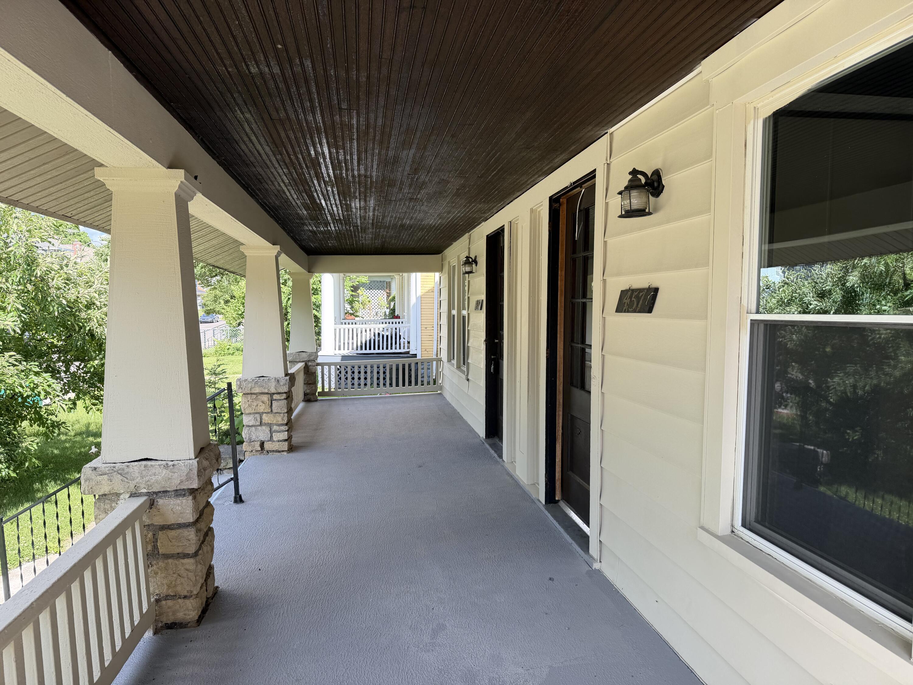 457-459 E Madison Avenue Property Photo 3