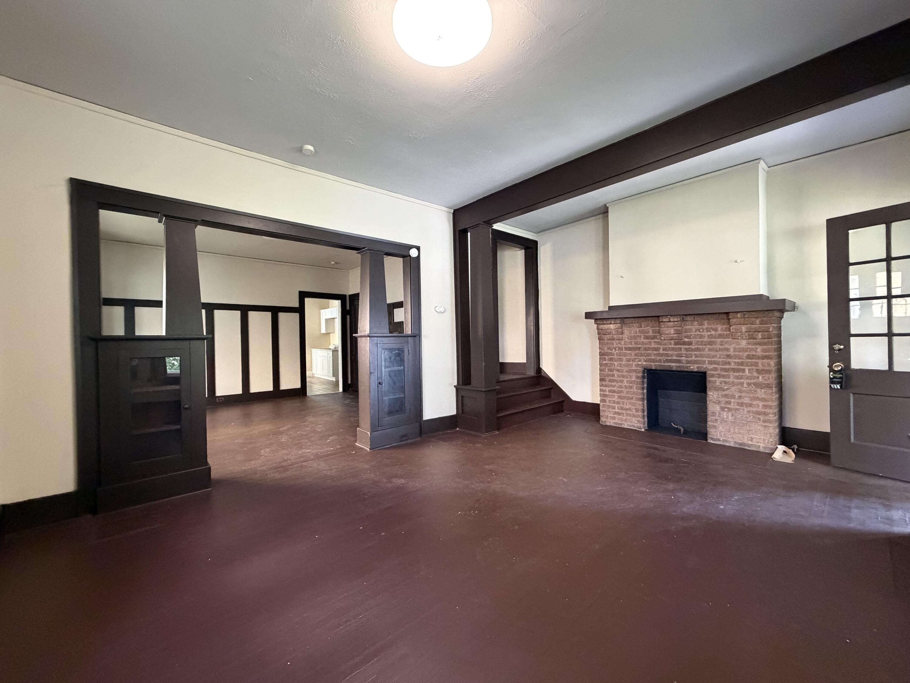 457-459 E Madison Avenue Property Photo 28