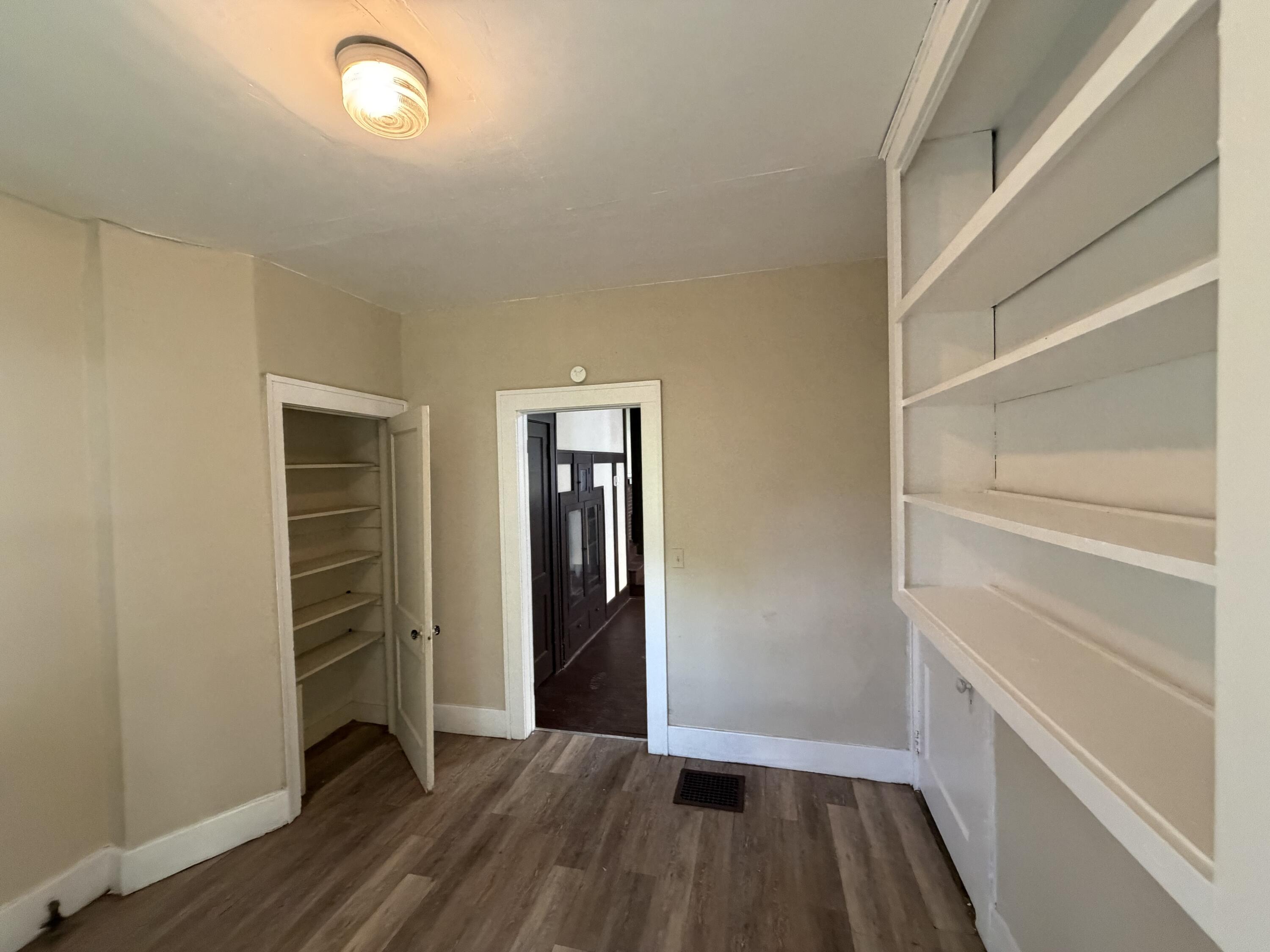 457-459 E Madison Avenue Property Photo 37