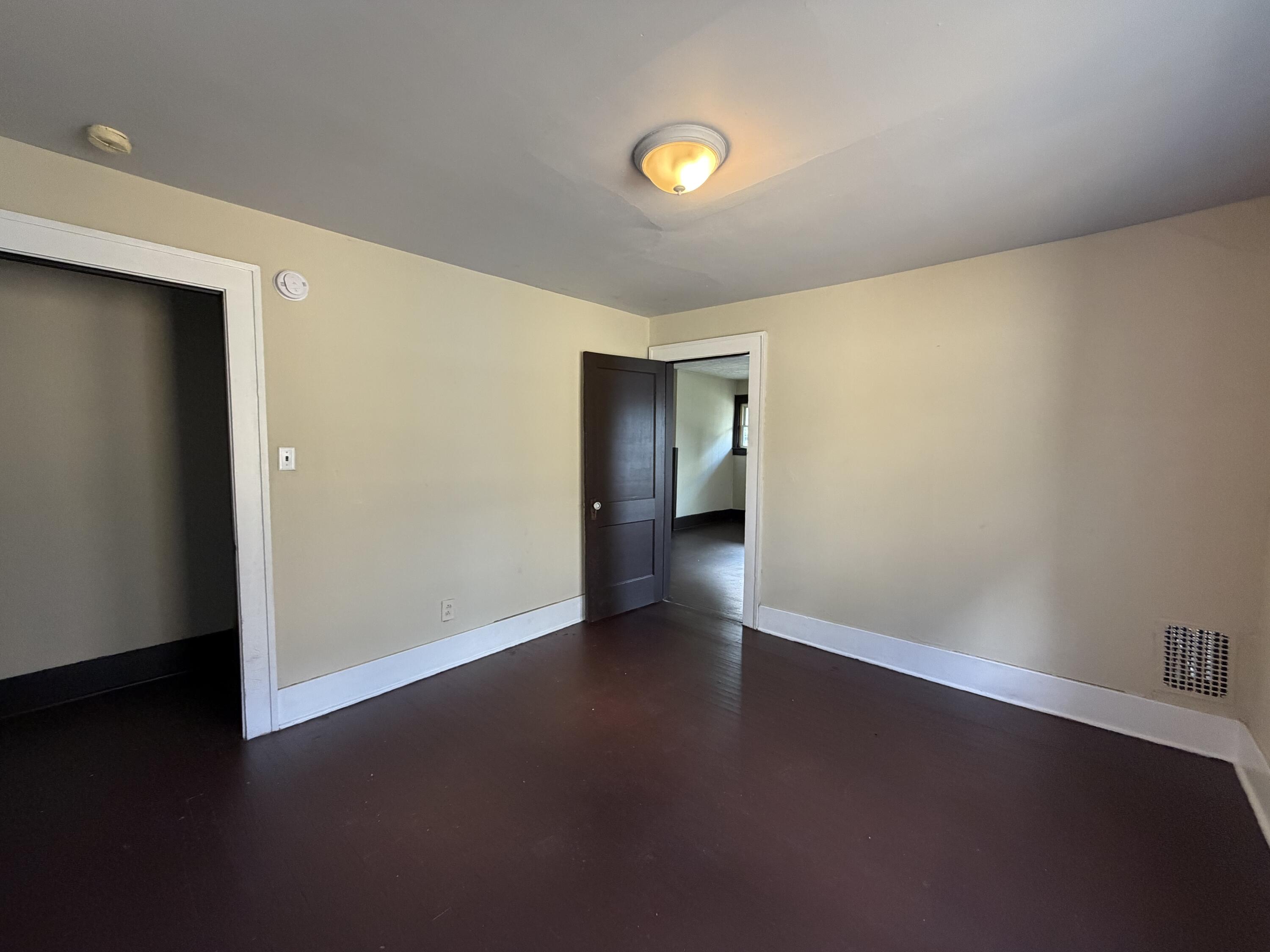 457-459 E Madison Avenue Property Photo 42