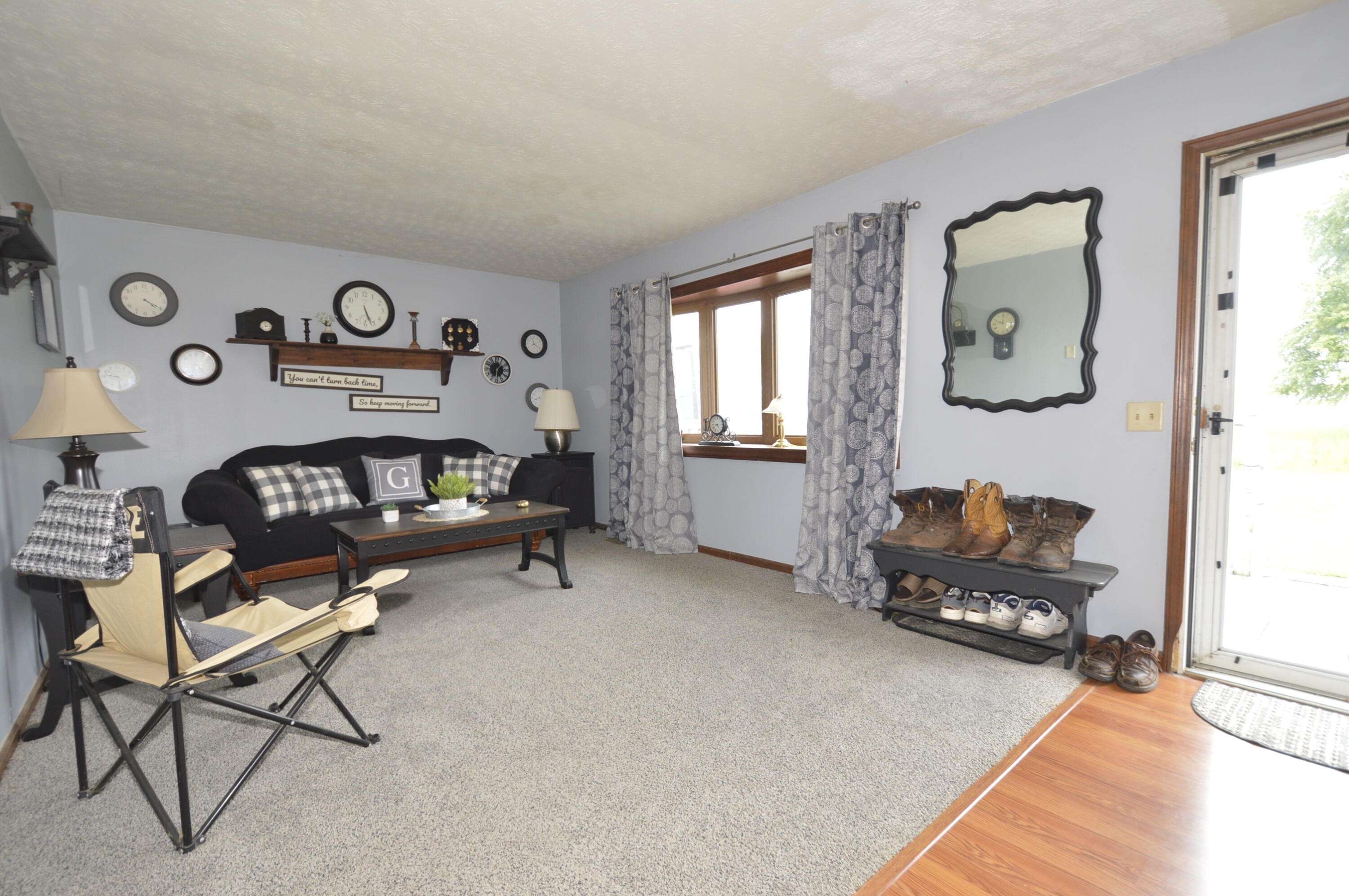9661 Jones Road Property Photo 9