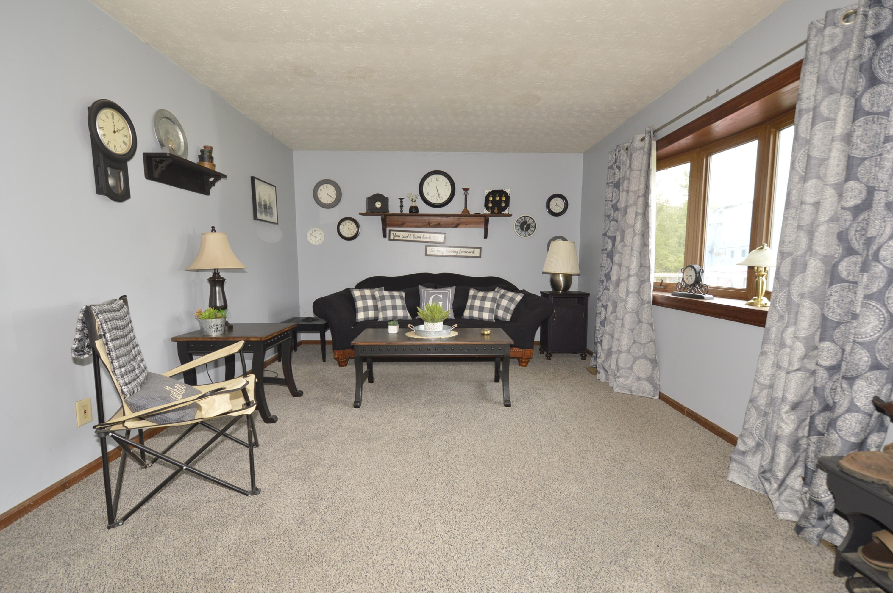 9661 Jones Road Property Photo 11