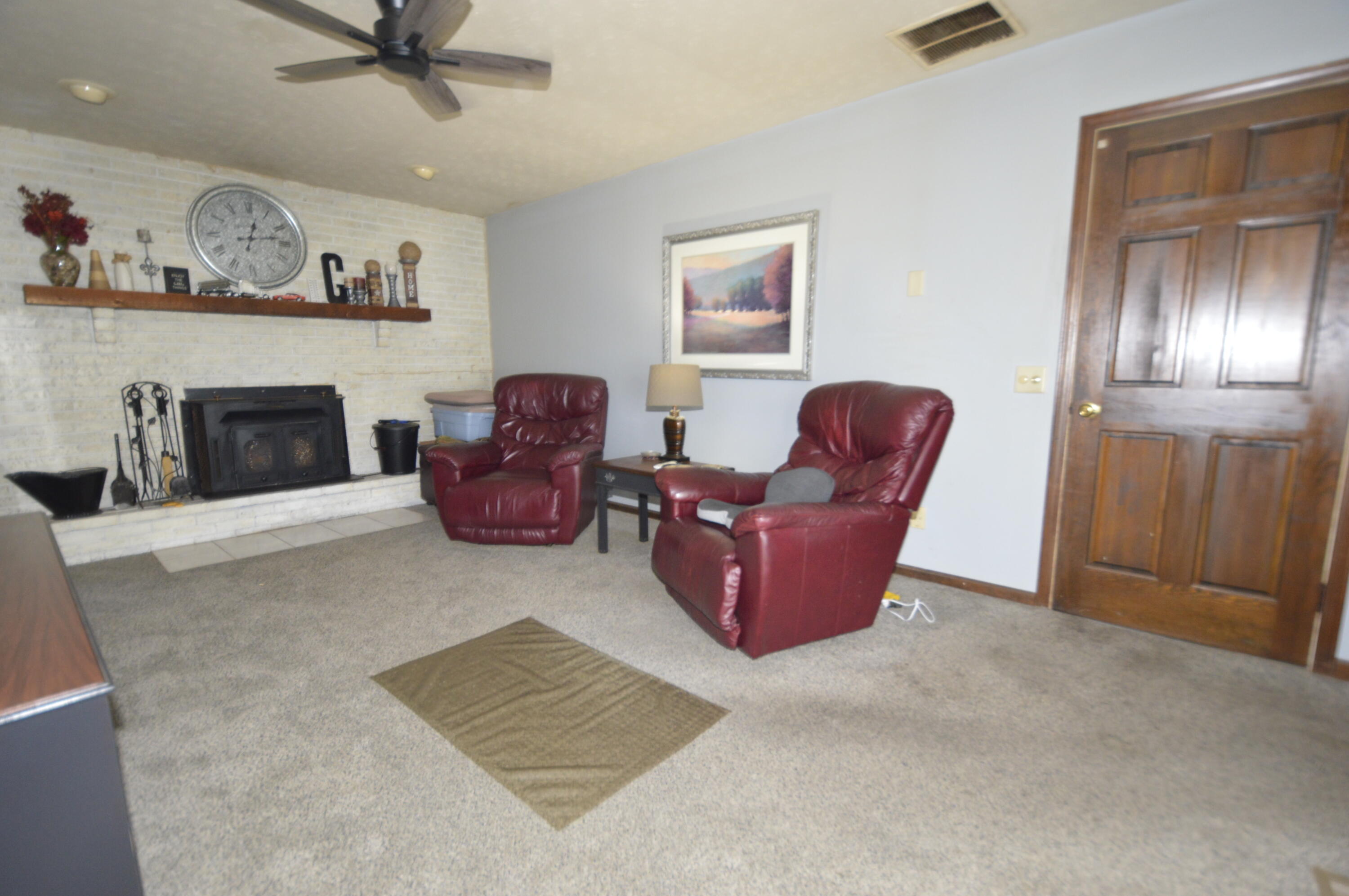 9661 Jones Road Property Photo 18