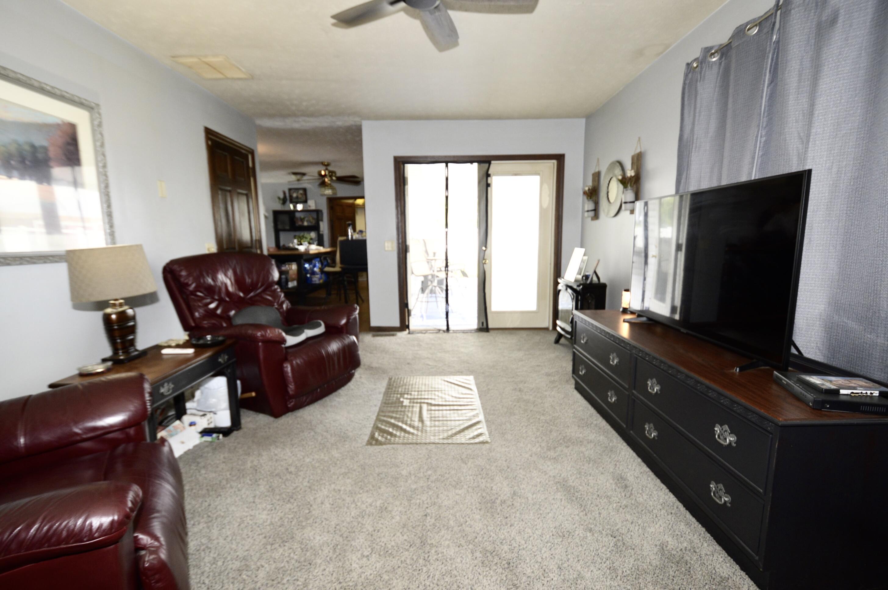 9661 Jones Road Property Photo 19