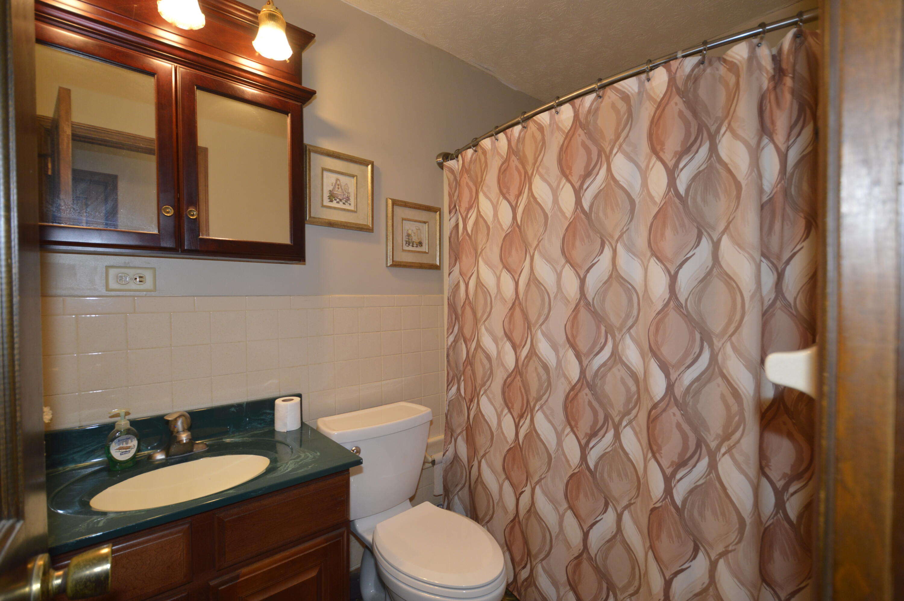 9661 Jones Road Property Photo 27