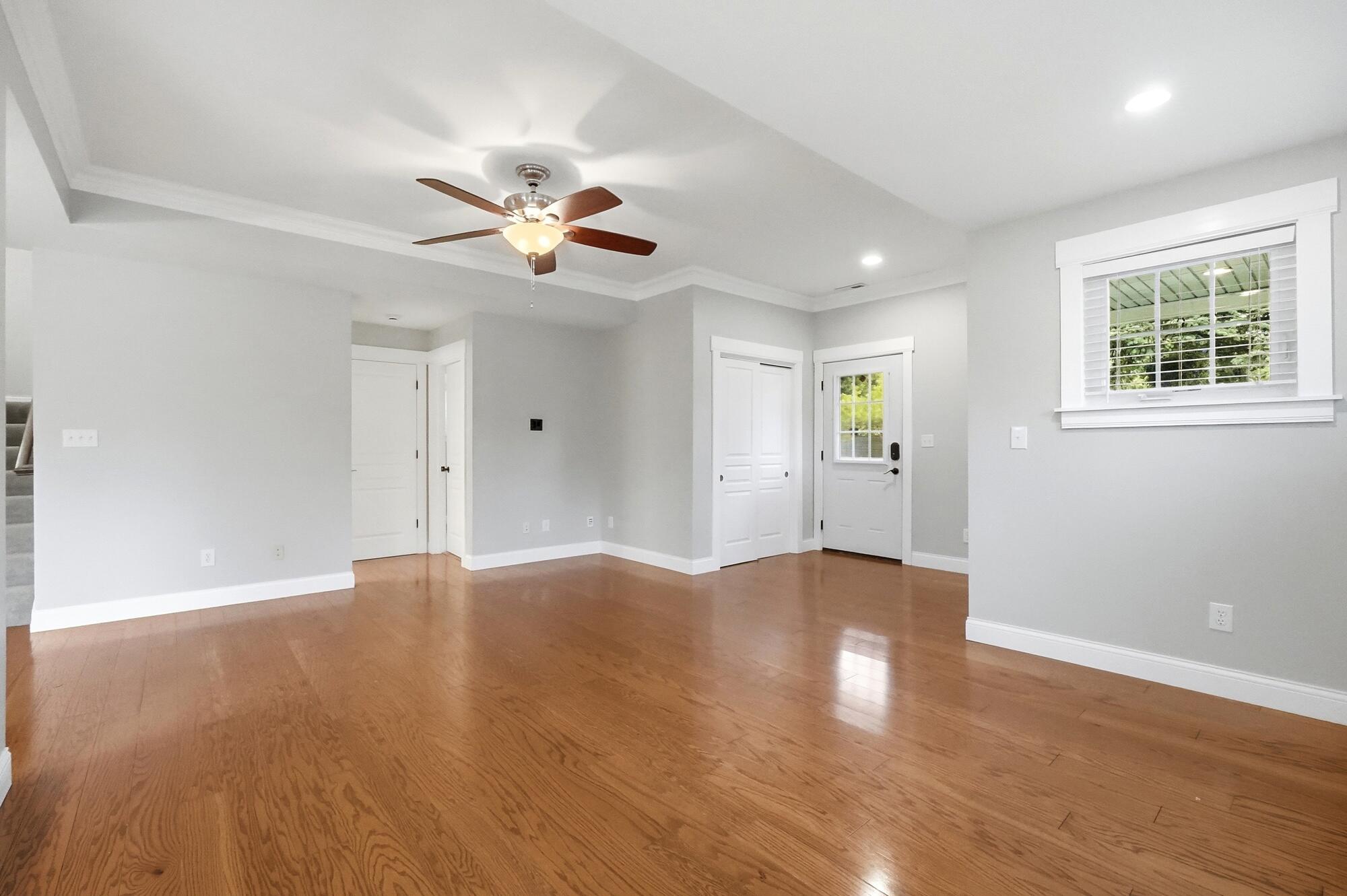 2425 Delta Avenue Property Photo 10