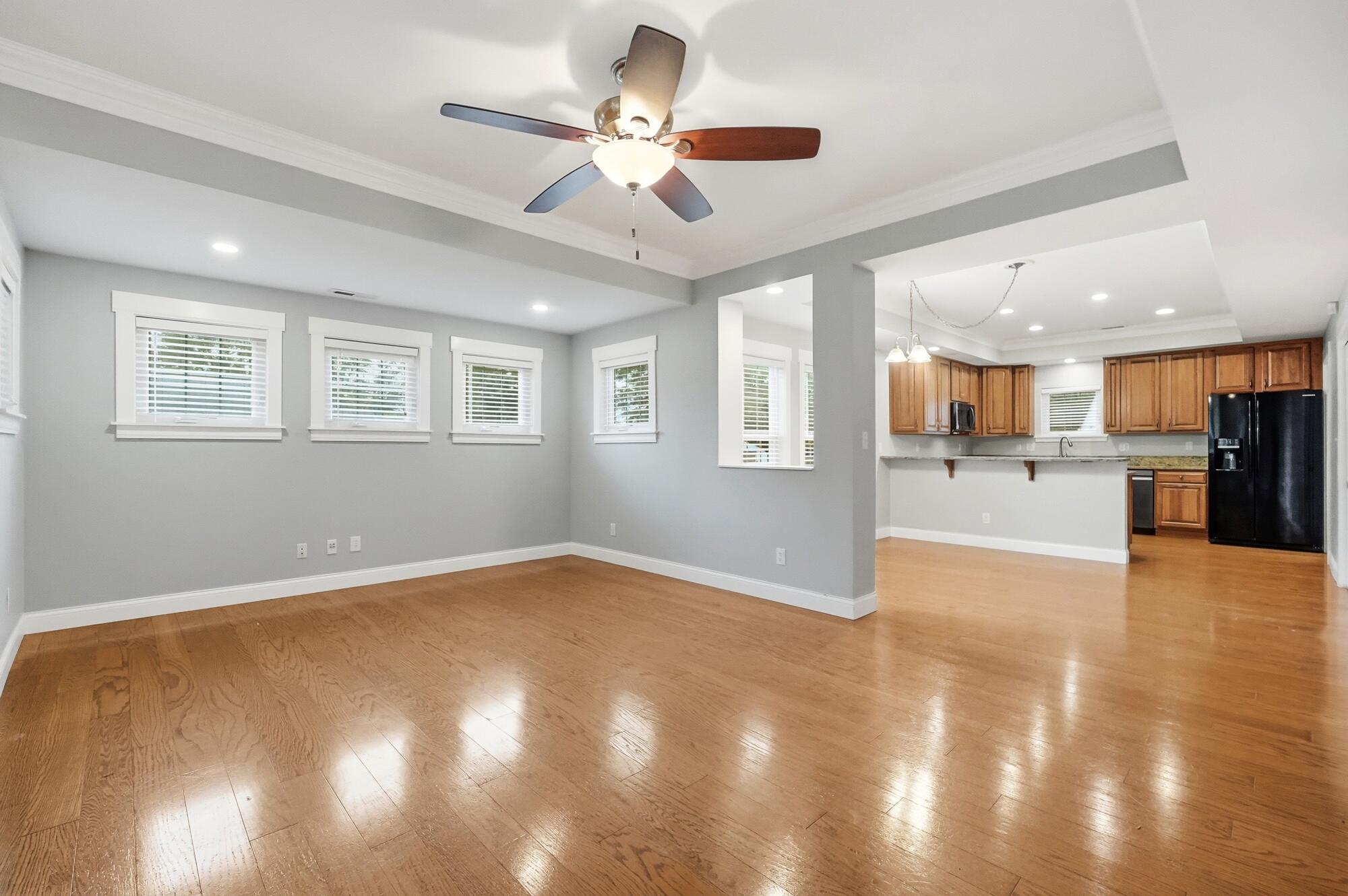 2425 Delta Avenue Property Photo 11