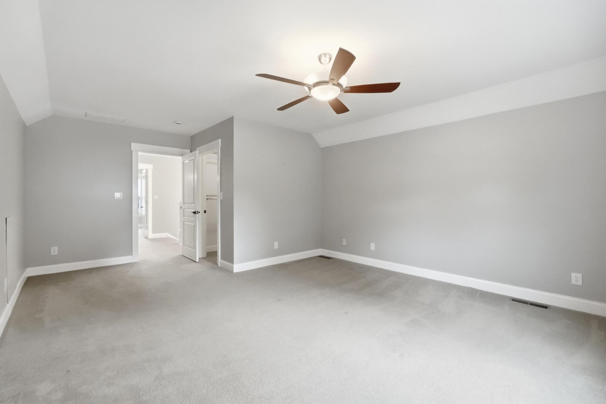 2425 Delta Avenue Property Photo 31