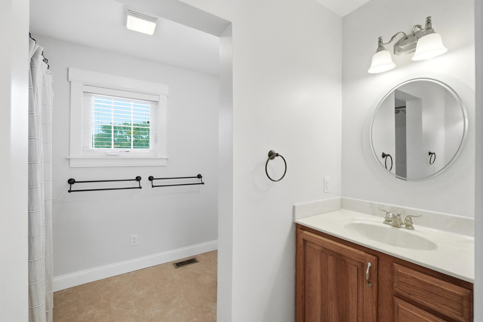 2425 Delta Avenue Property Photo 34