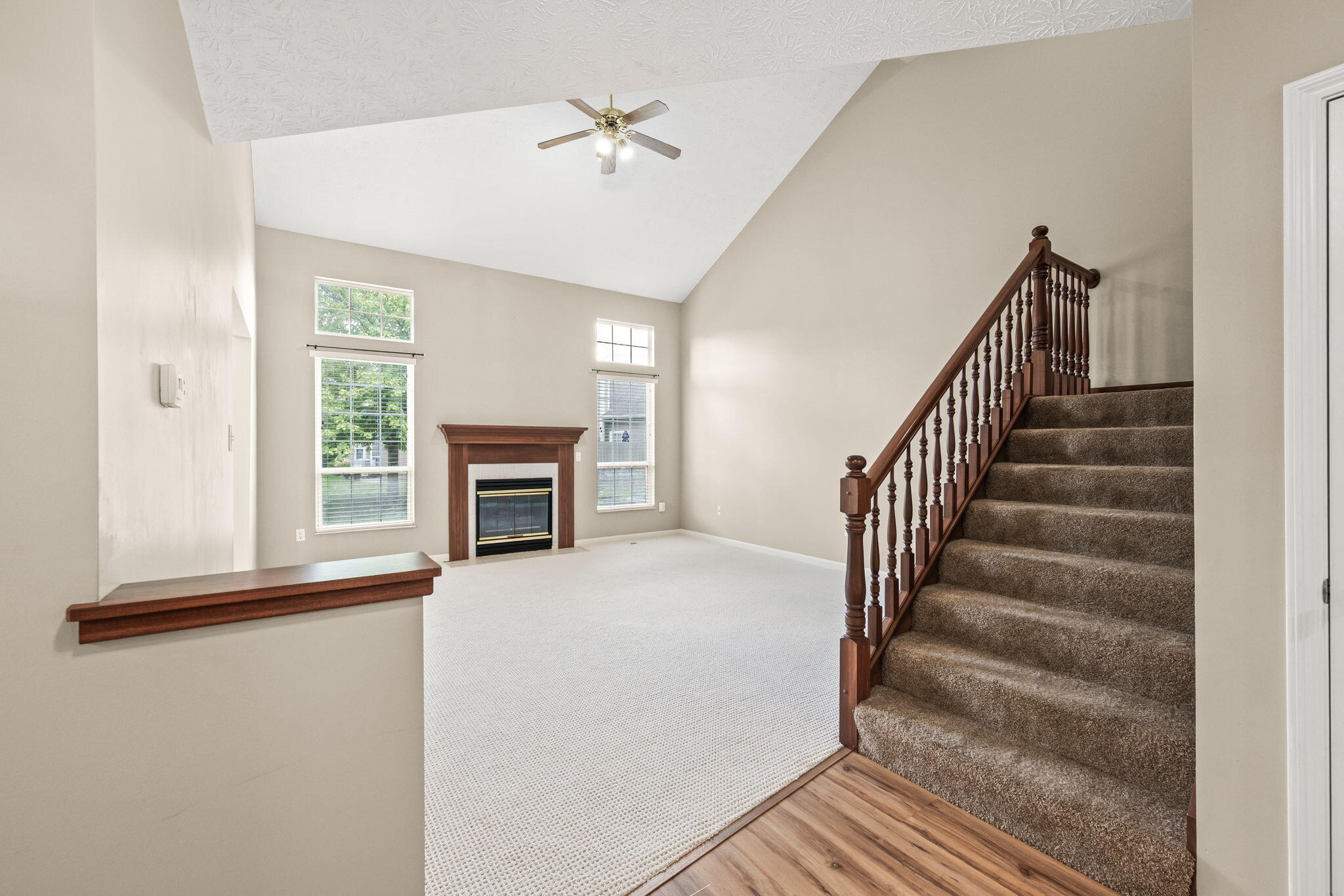 908 Cambridge Circle Property Photo 5