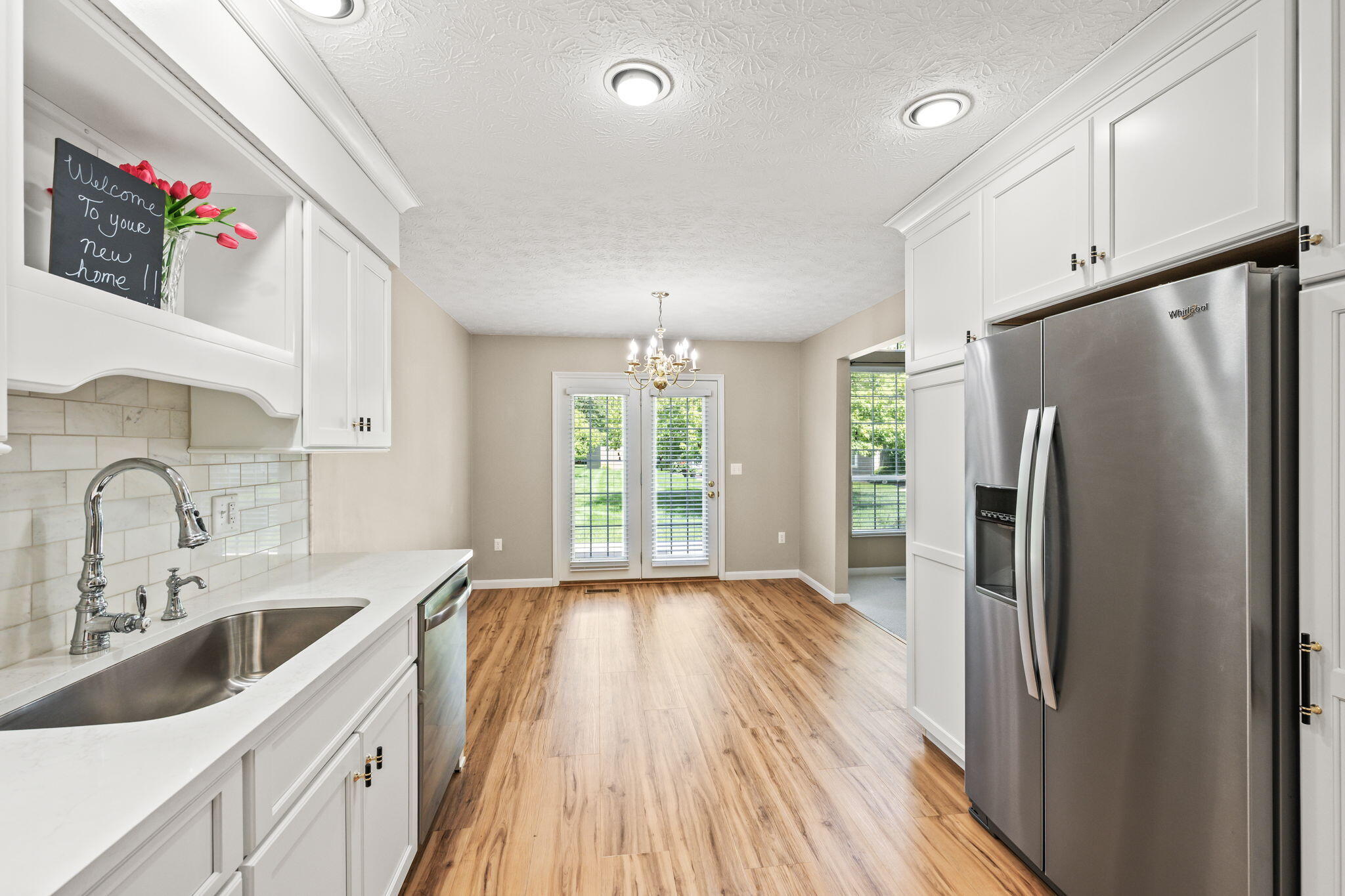 908 Cambridge Circle Property Photo 12