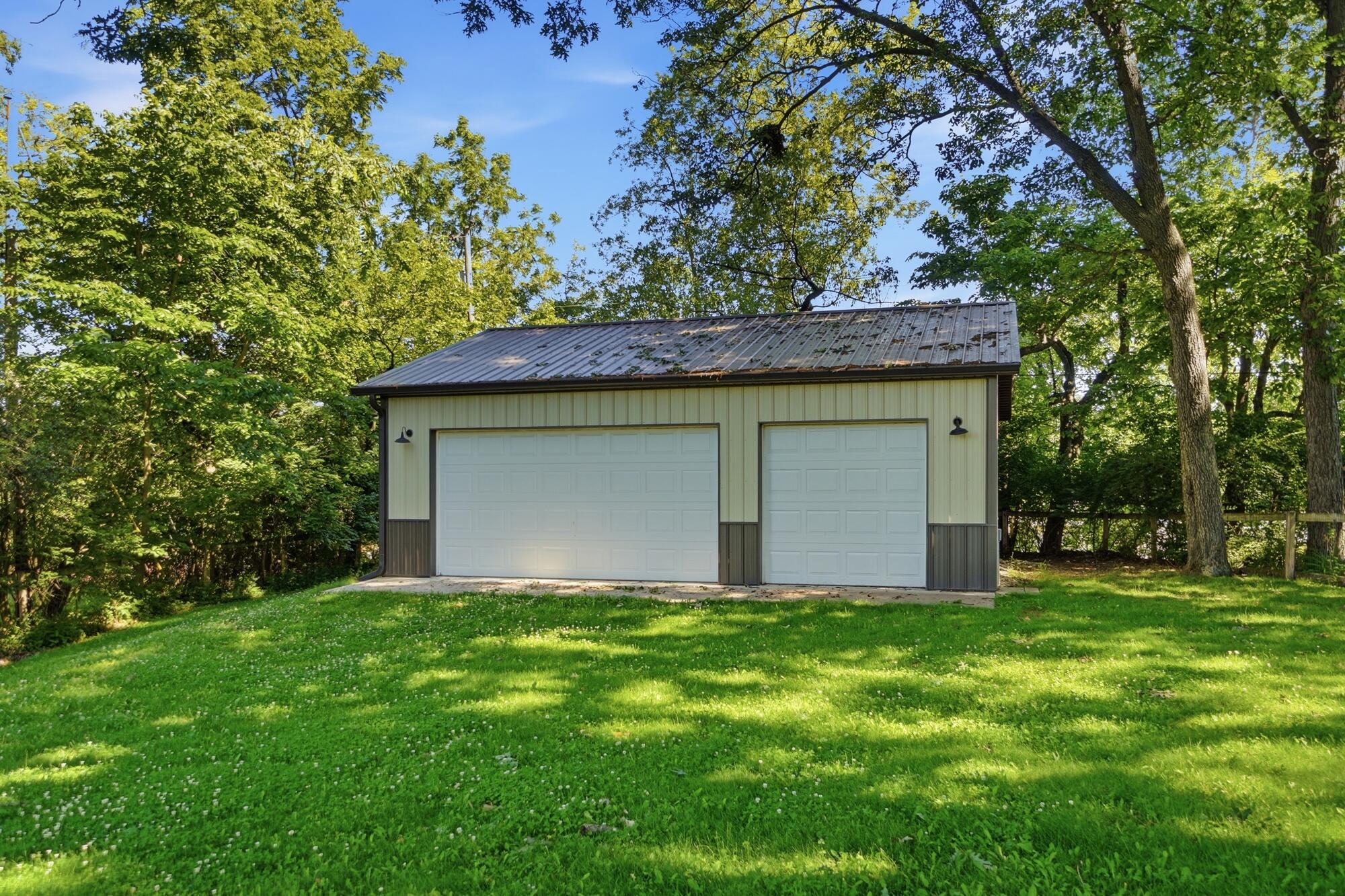 1918 Devon Drive Property Photo 2