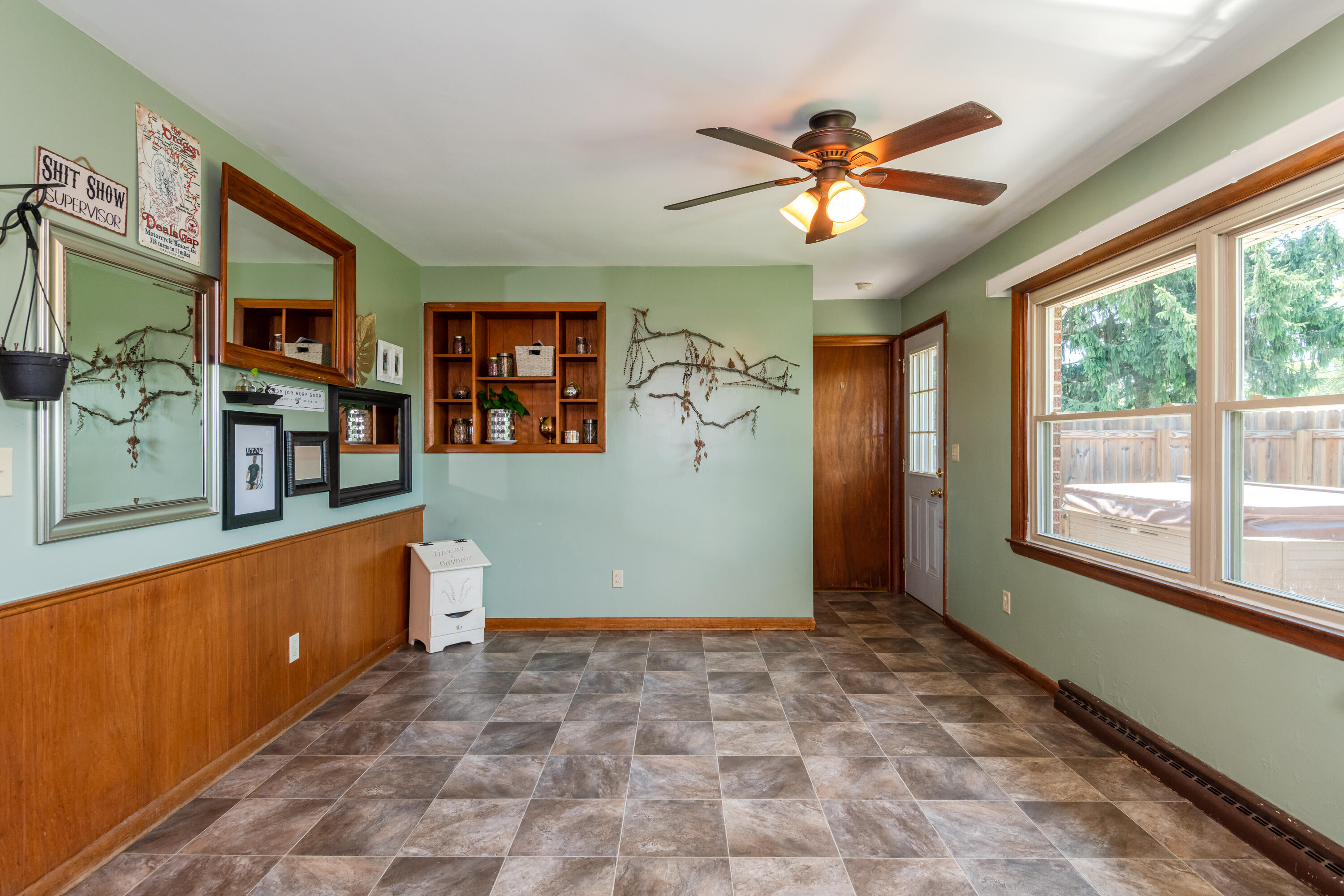 1566 Grimes Avenue Property Photo 25