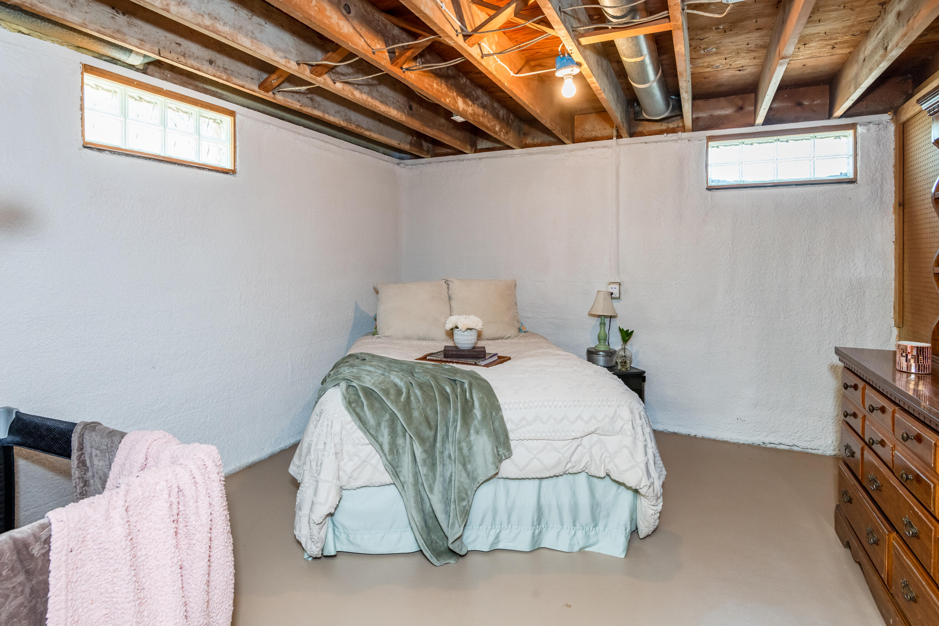 1566 Grimes Avenue Property Photo 45