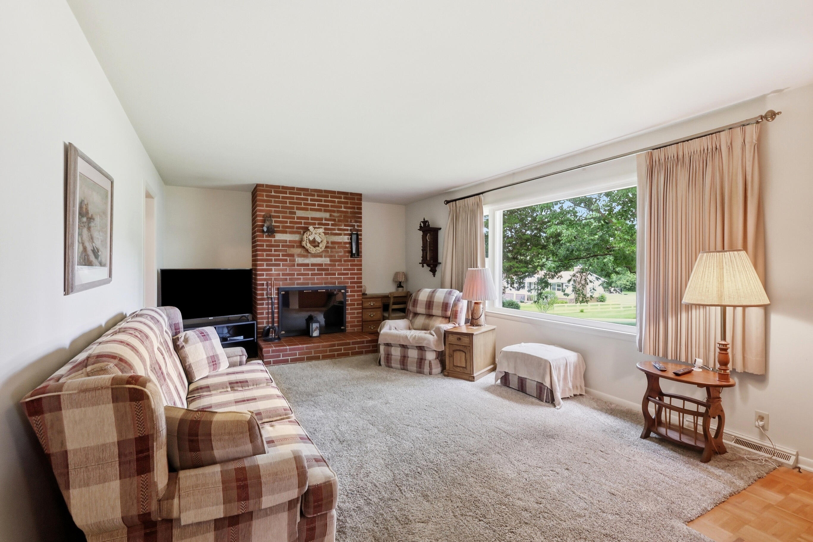 3059 Troehler Road Property Photo 7