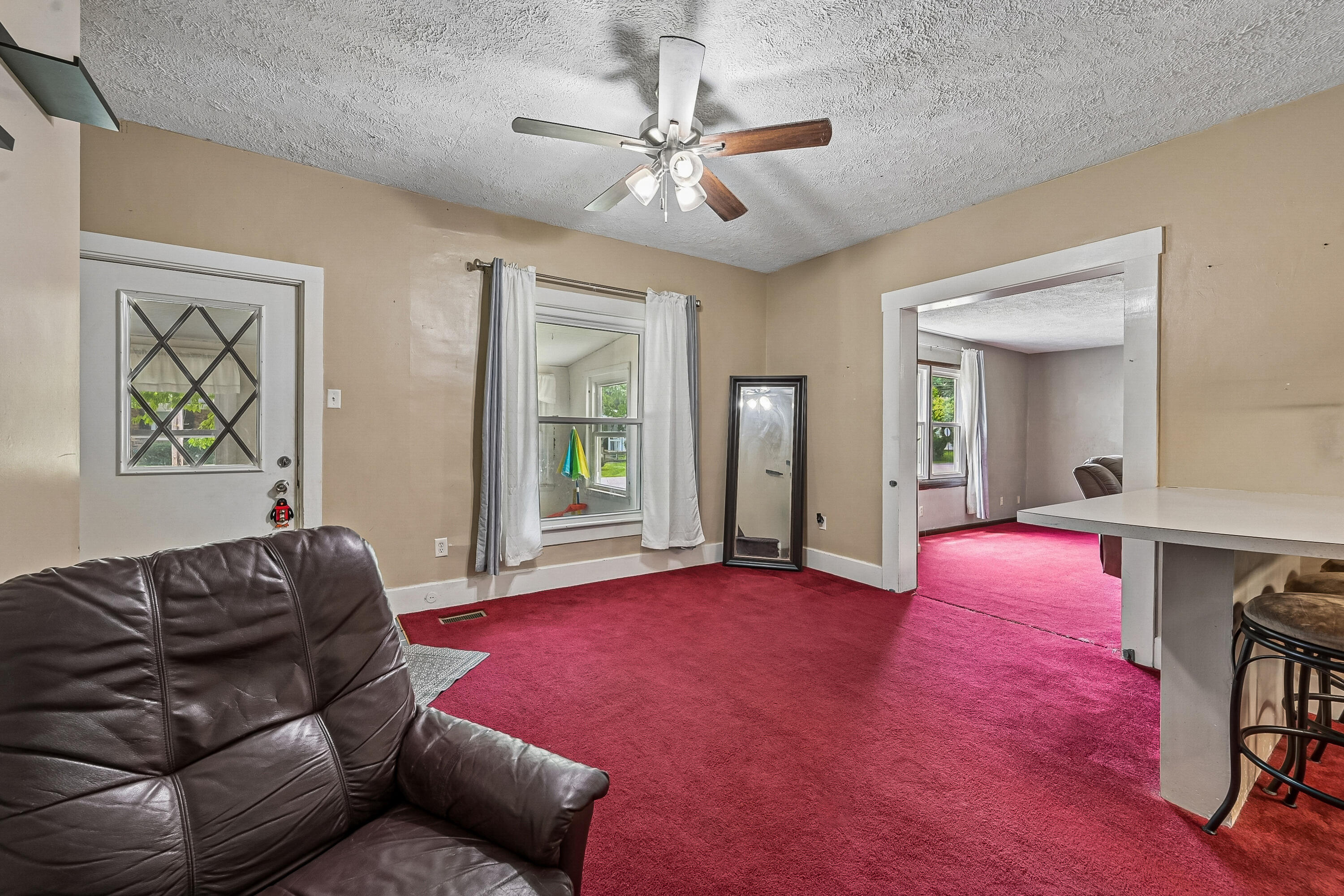 638 W Light Street Property Photo 31
