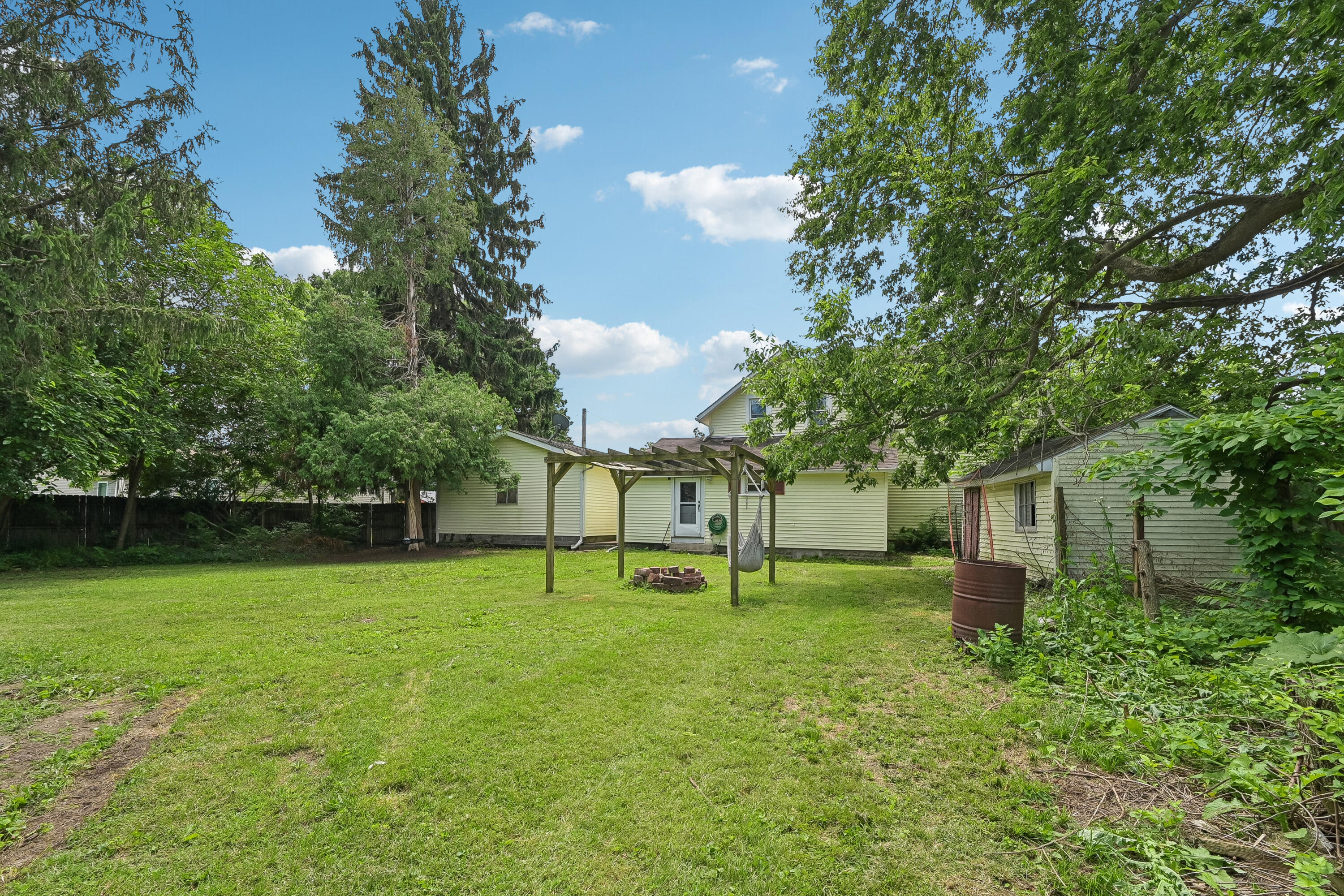 638 W Light Street Property Photo 60