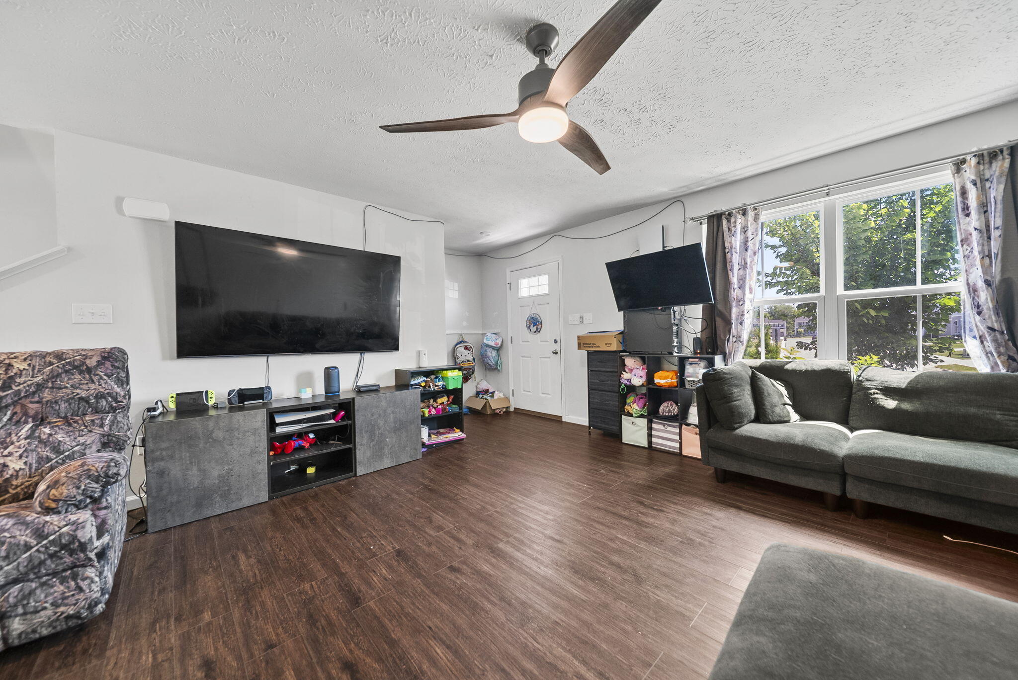 402 Golden Gate Avenue Property Photo 14