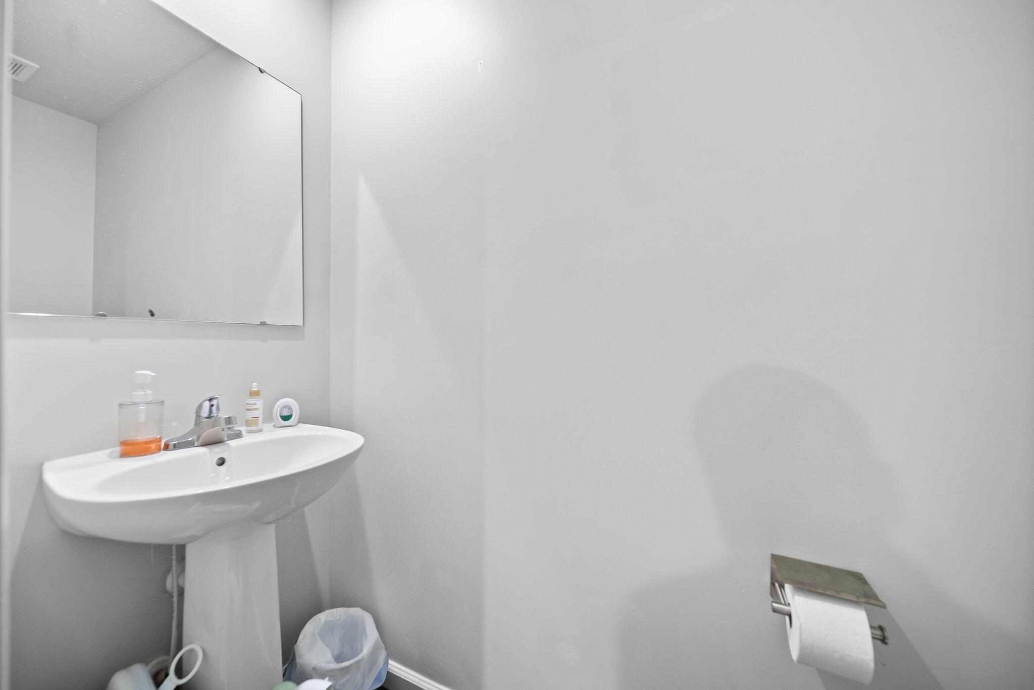 402 Golden Gate Avenue Property Photo 17