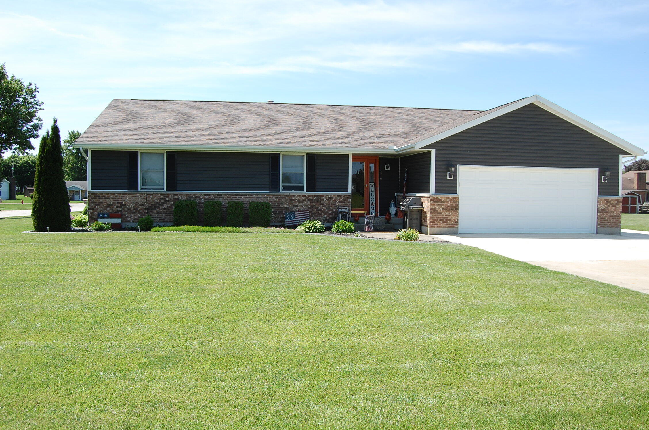 910 Baker Road Property Photo 1