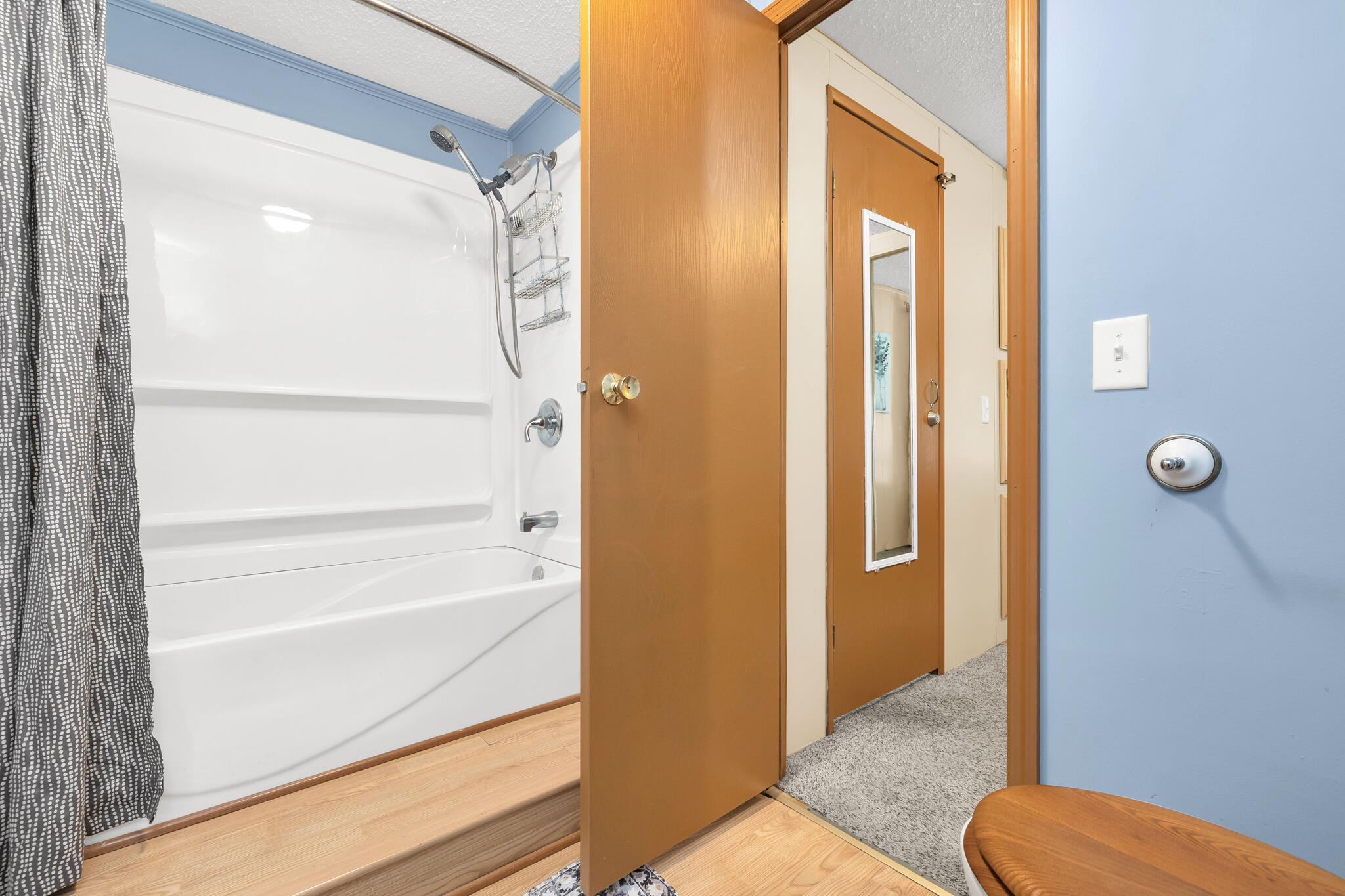 13923 Woll Drive Property Photo 25