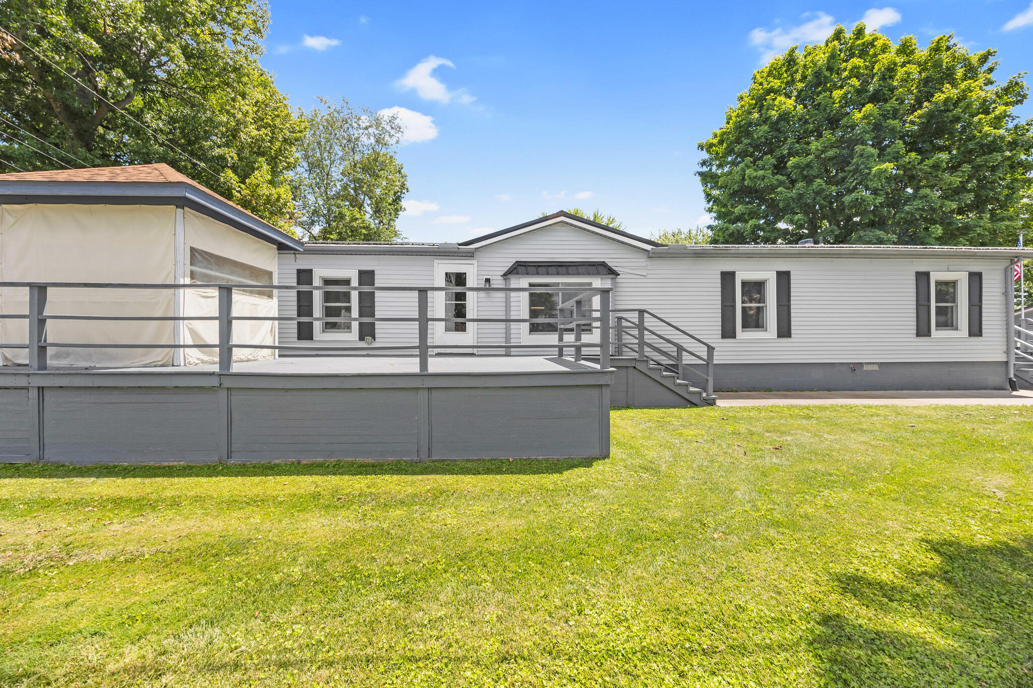 13923 Woll Drive Property Photo 33