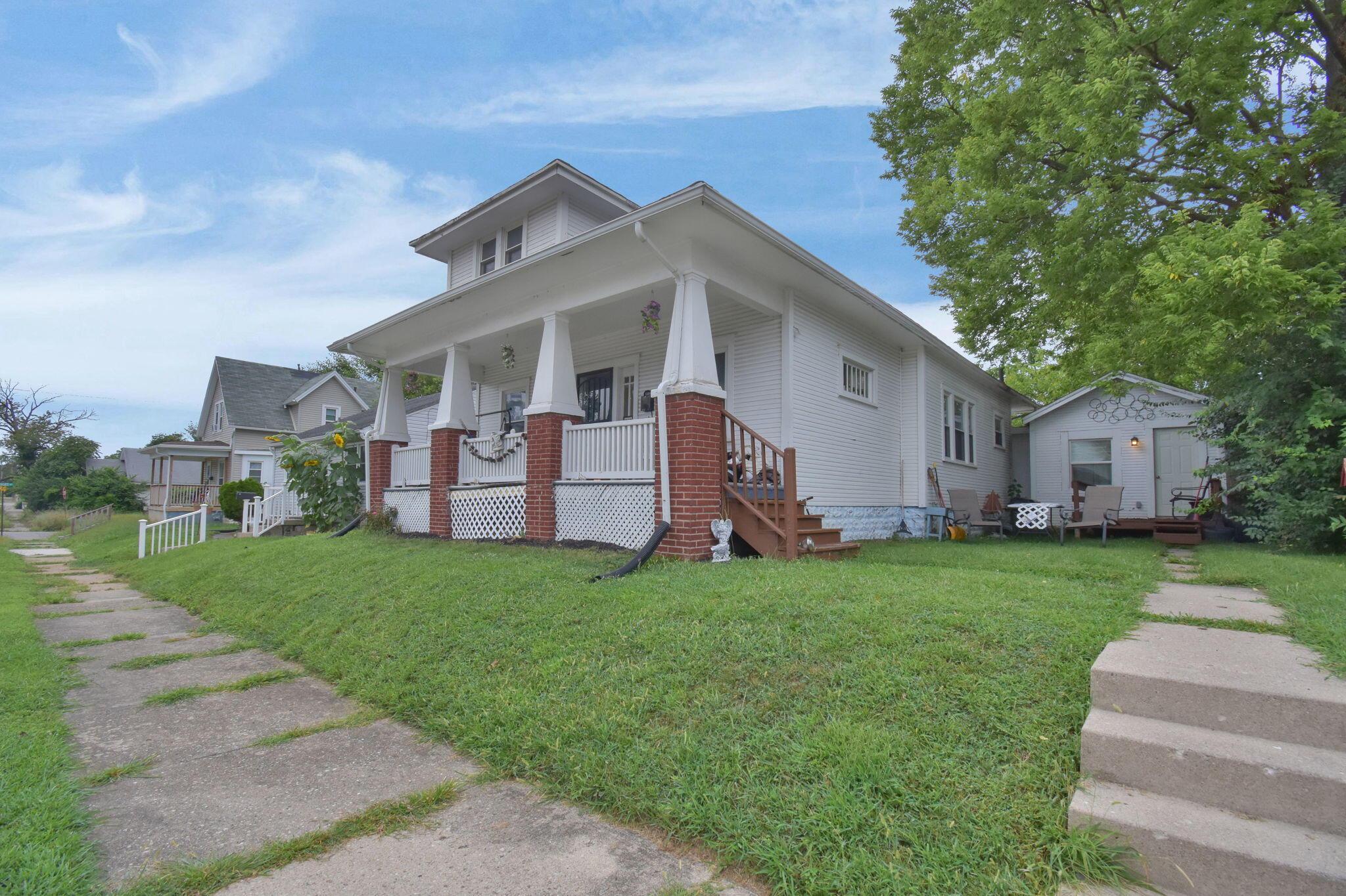 424 W State Street Property Photo 4
