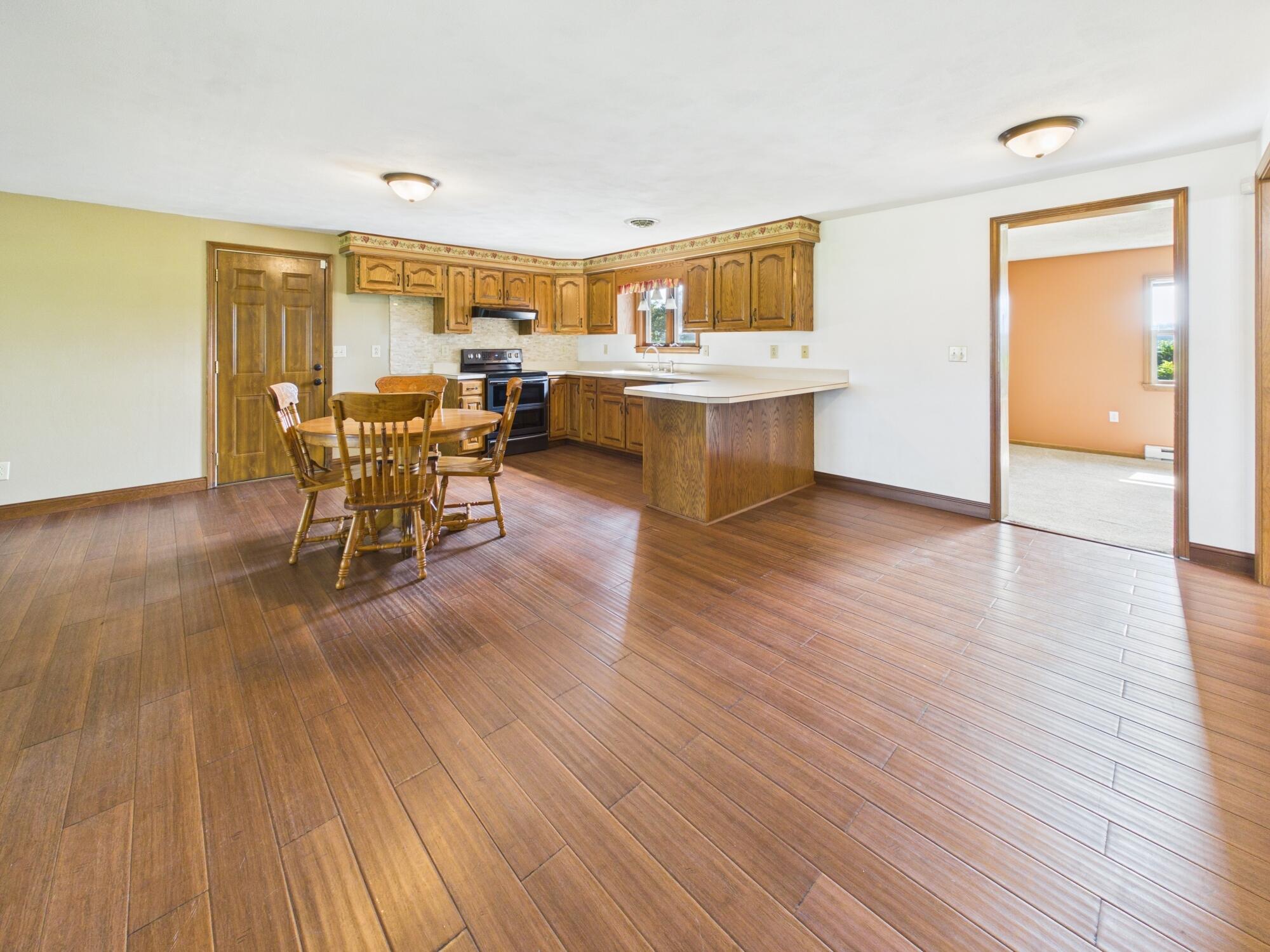 2357 Gordon Landis Road Property Photo 6