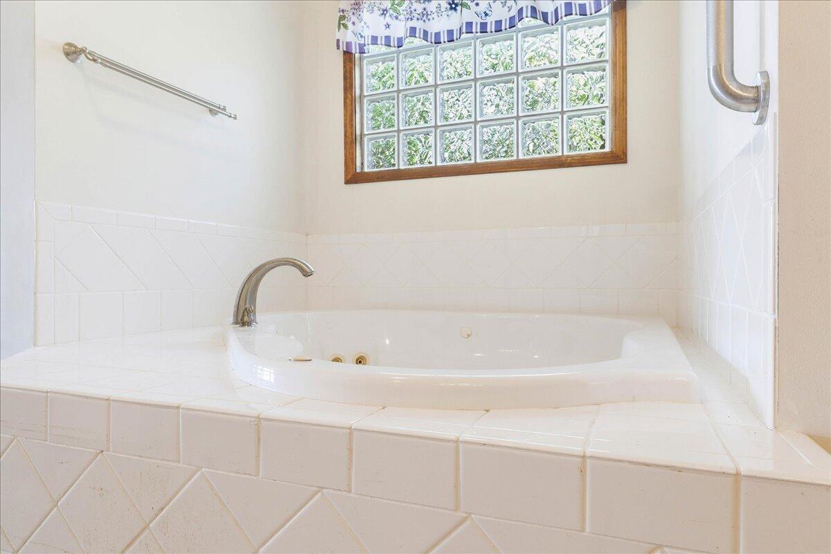 7807 Park Drive Property Photo 27