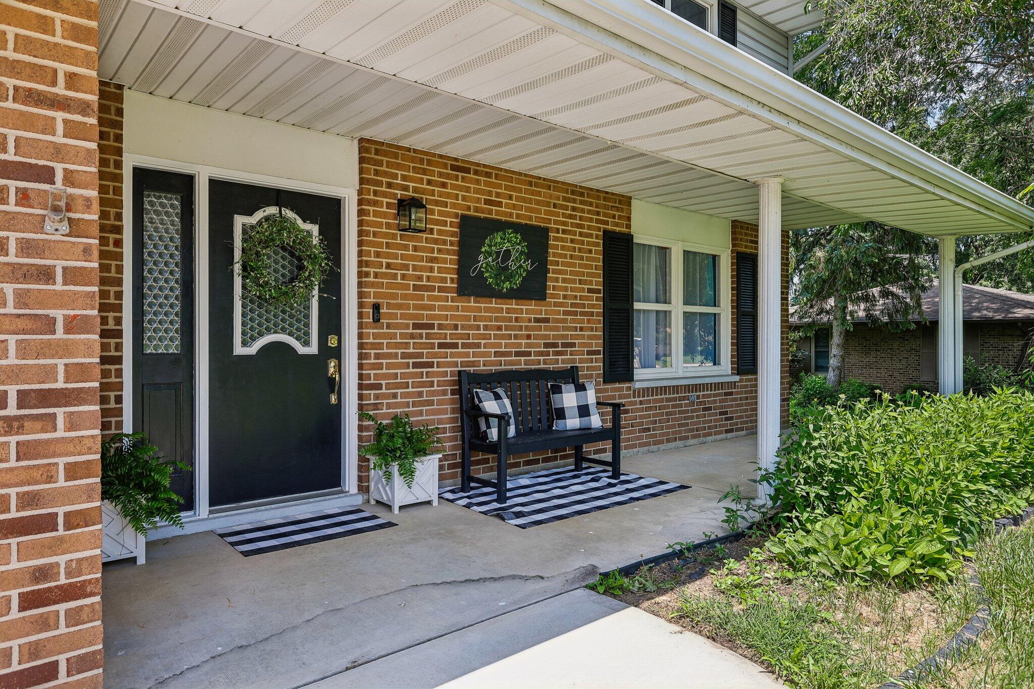 5407 Tamarack Trail Property Photo 4