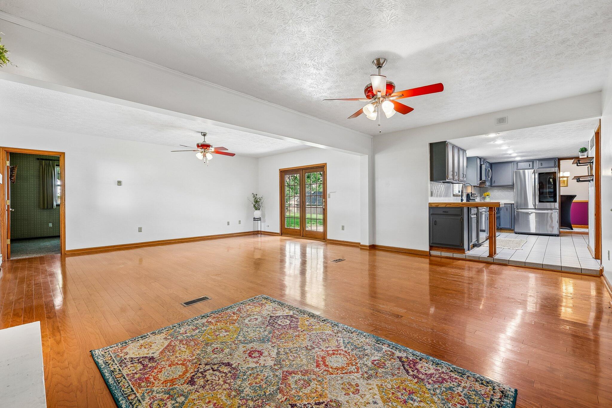 5407 Tamarack Trail Property Photo 10